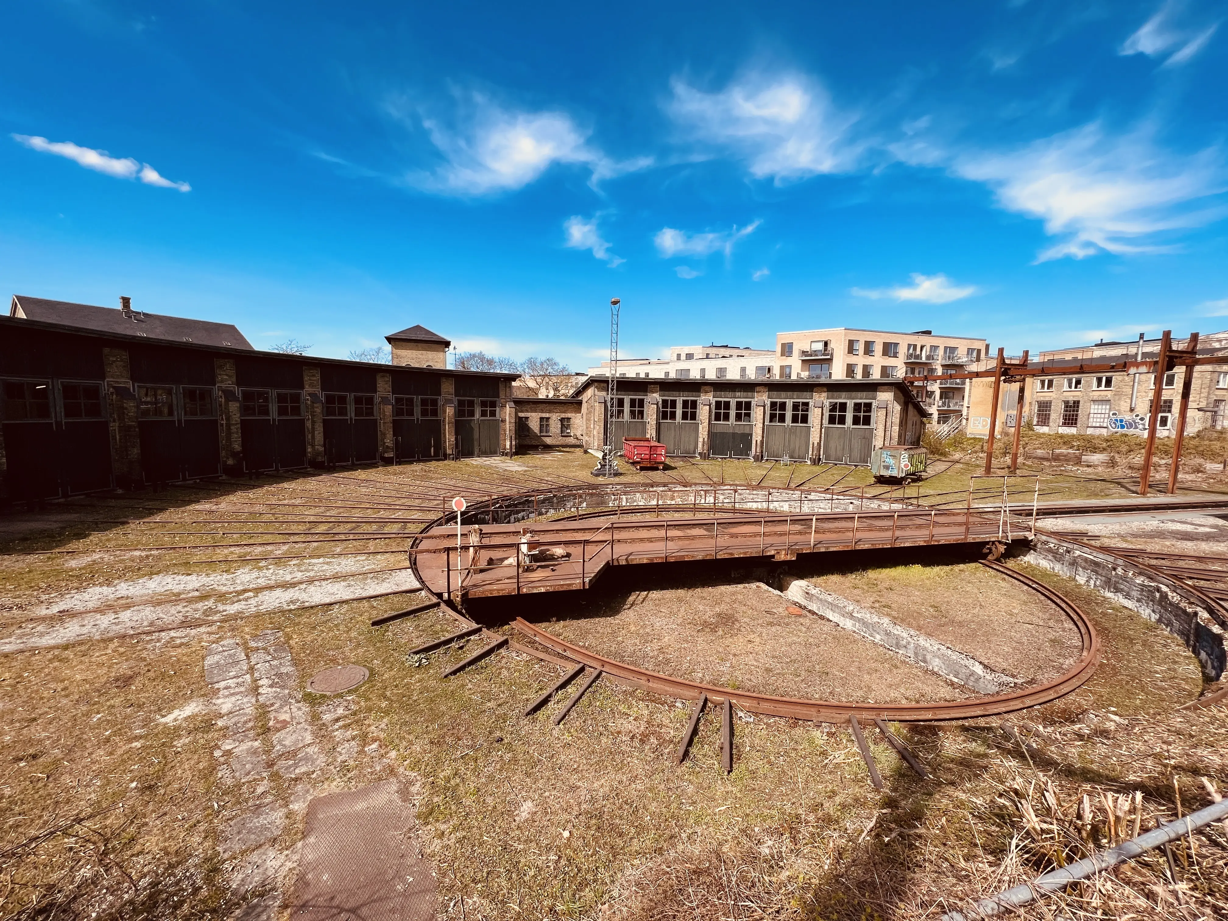 Billede af Roskilde Stations remise.