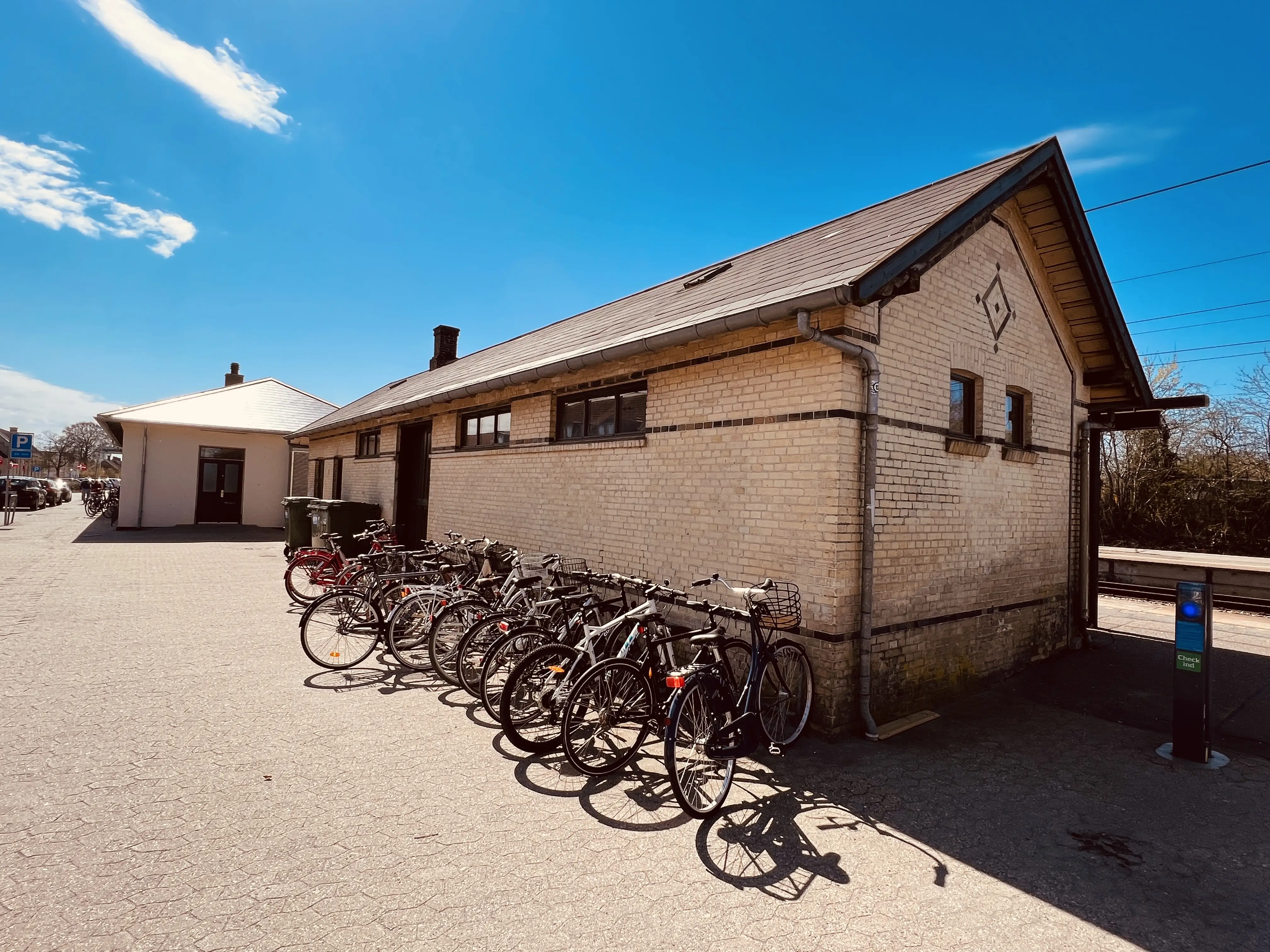 Billede af Borup Stations varehus. Billede af Borup Stations varehus.