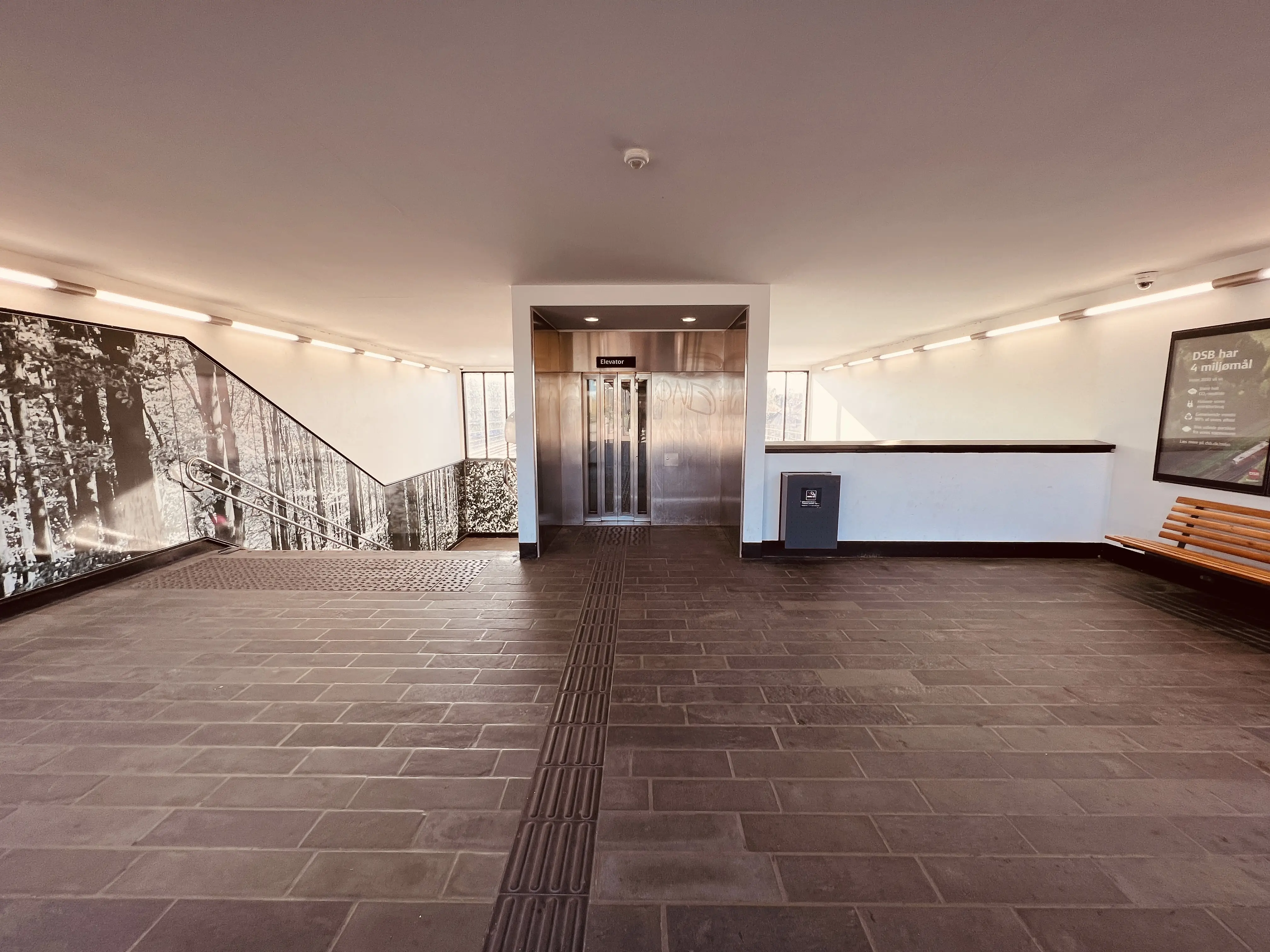 Billede af Bagsværd S-togstrinbræt. Billede af Bagsværd S-togstrinbræt.