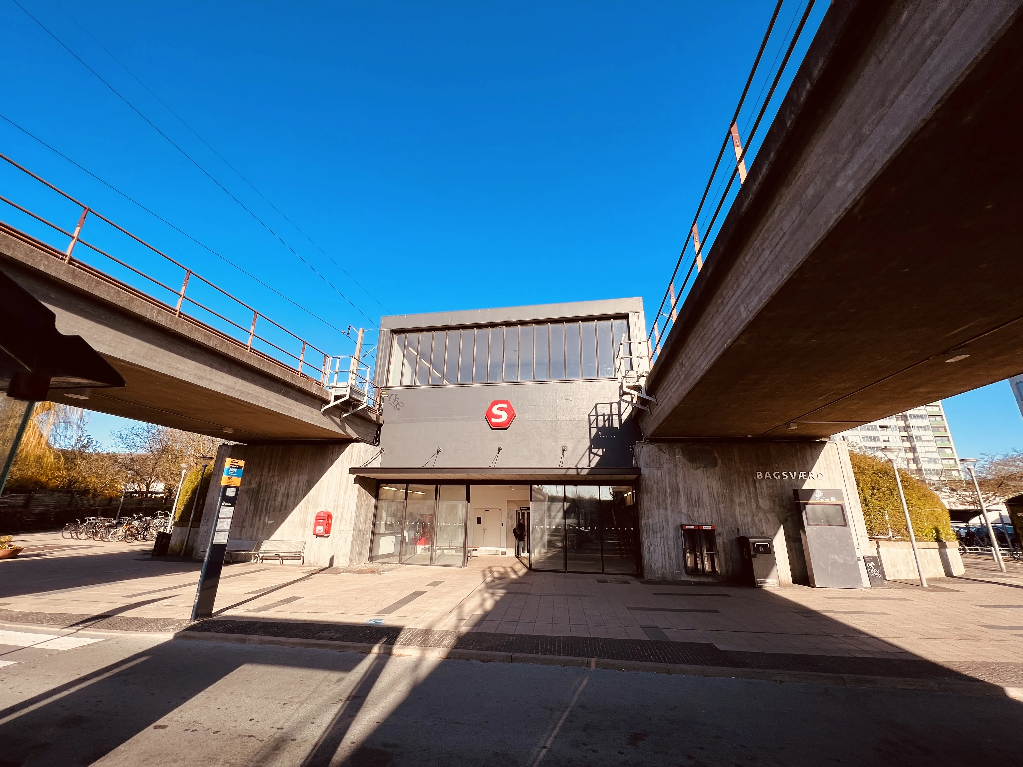 Billede af Bagsværd S-togstrinbræt. Billede af Bagsværd S-togstrinbræt.