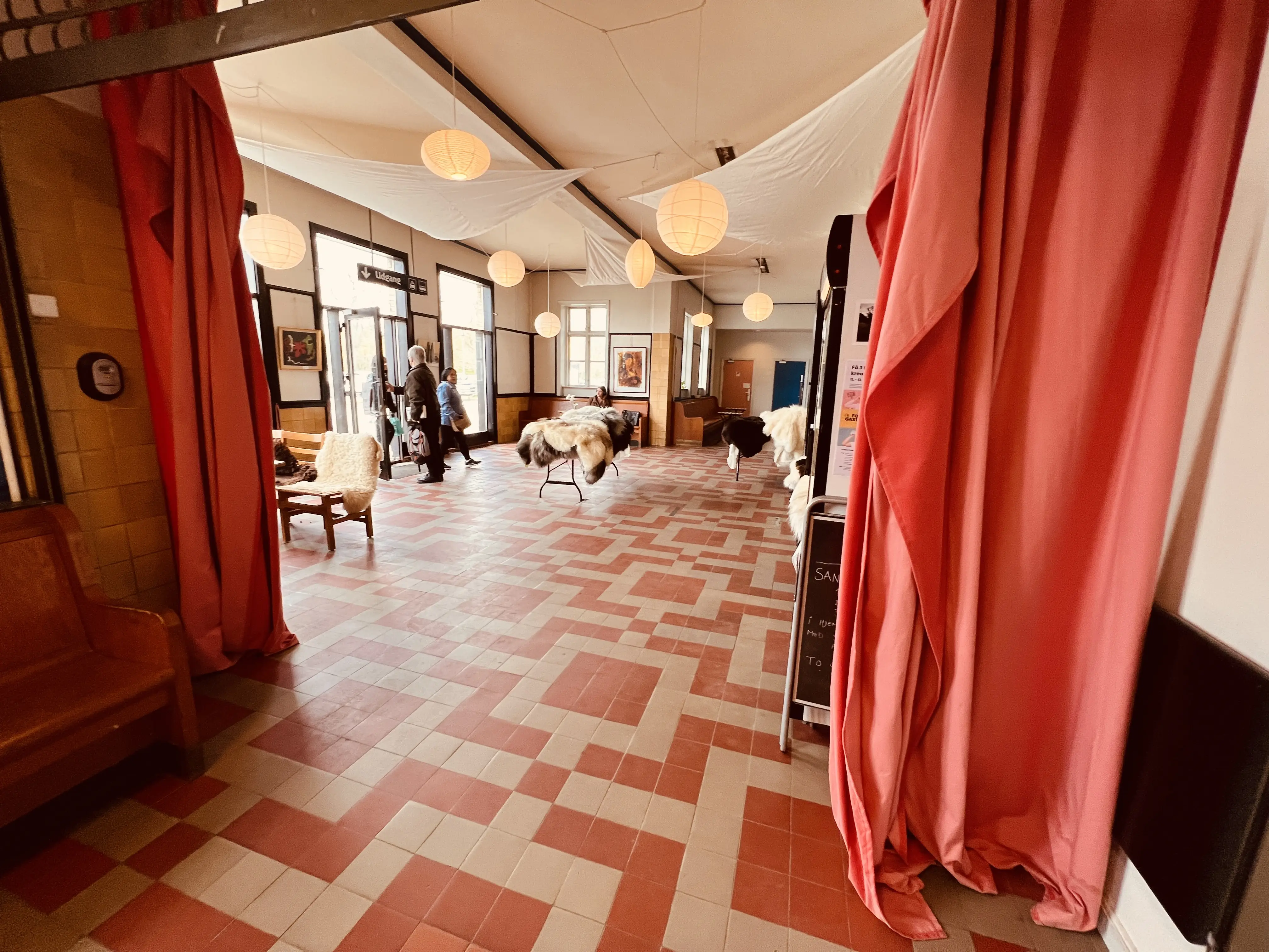 Billede af Sorø Station. Billede af Sorø Station.