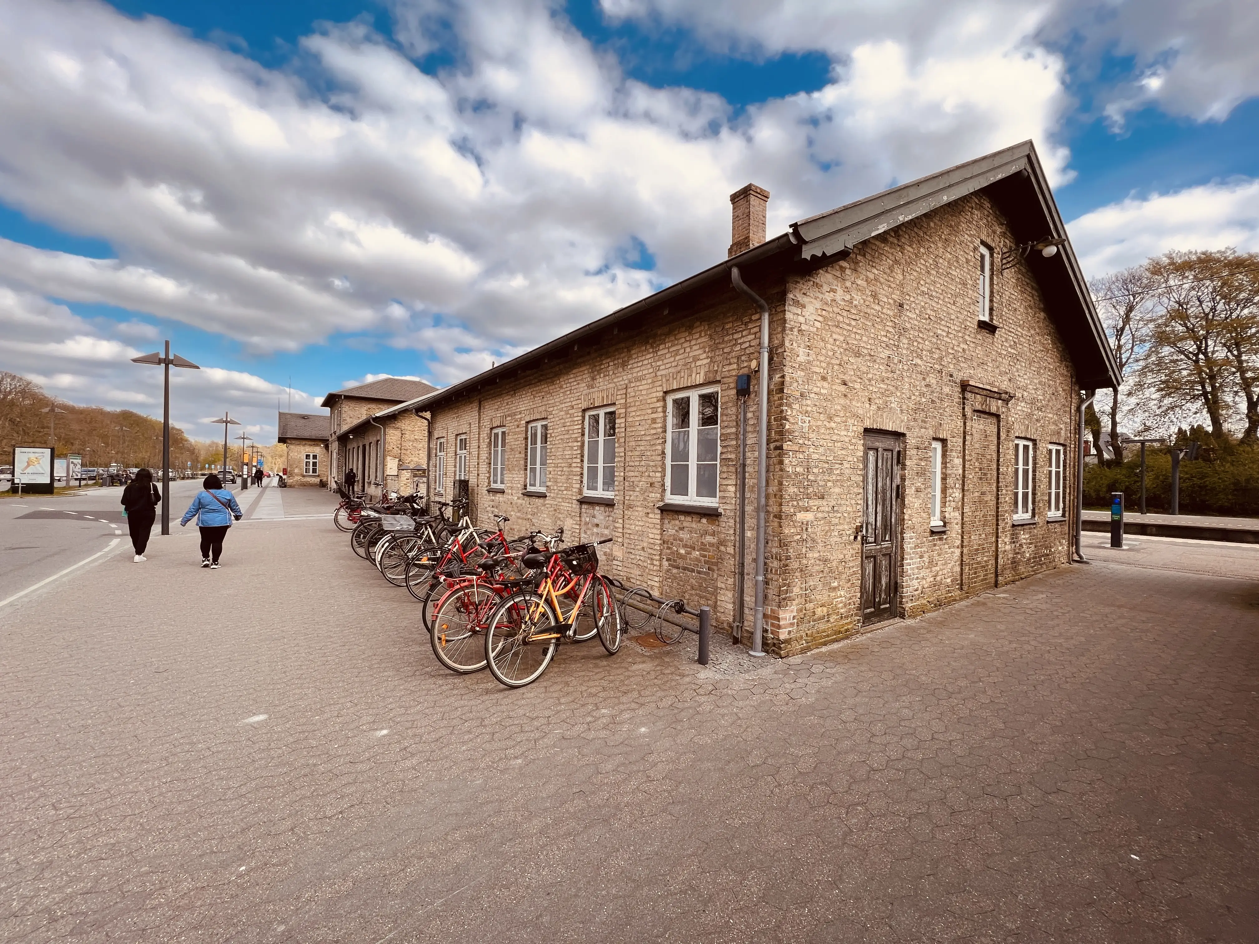 Billede af Sorø Stations varehus. Billede af Sorø Stations varehus.