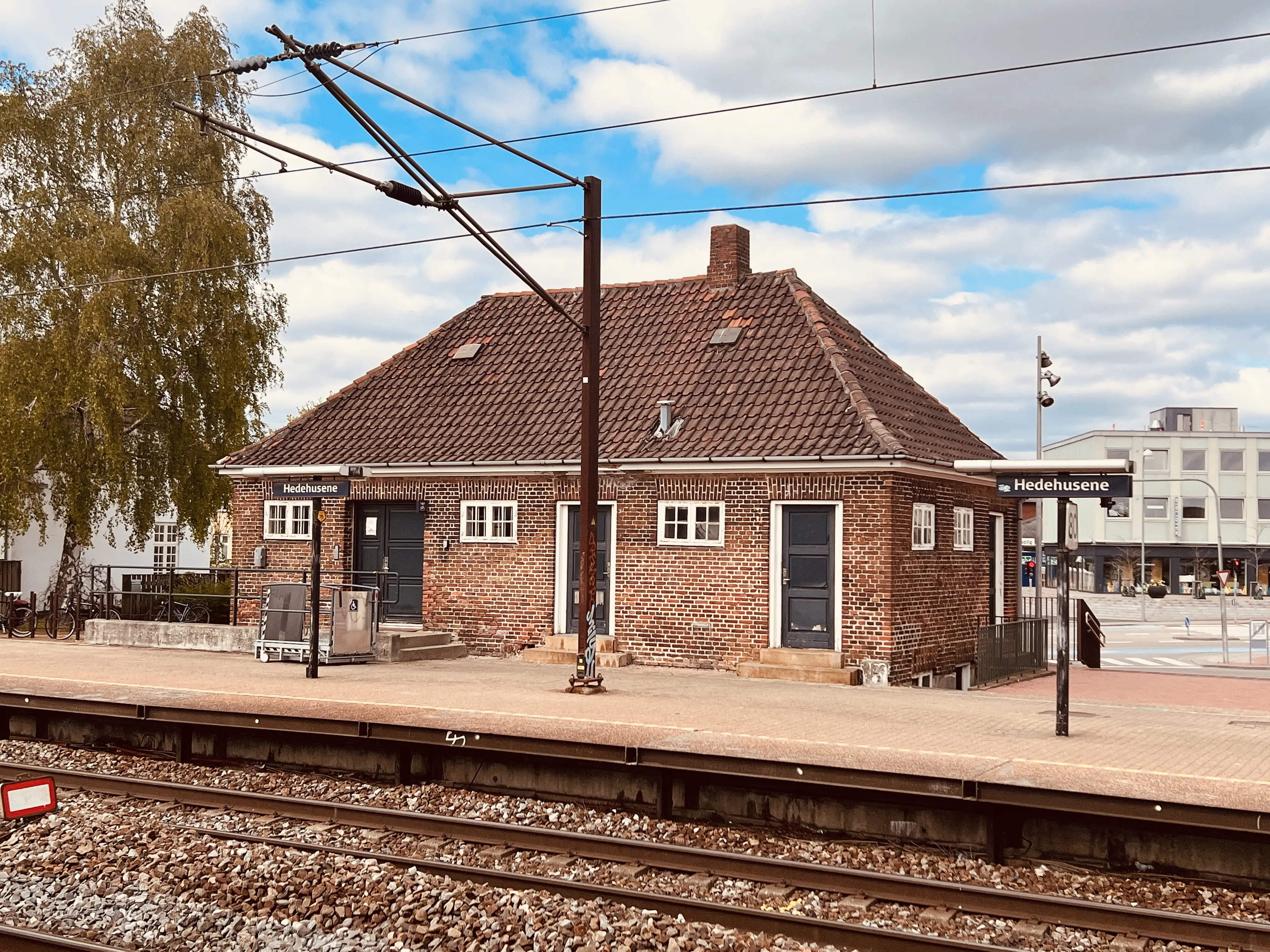 Billede af Hedehusene Stations varehus. Billede af Hedehusene Stations varehus.
