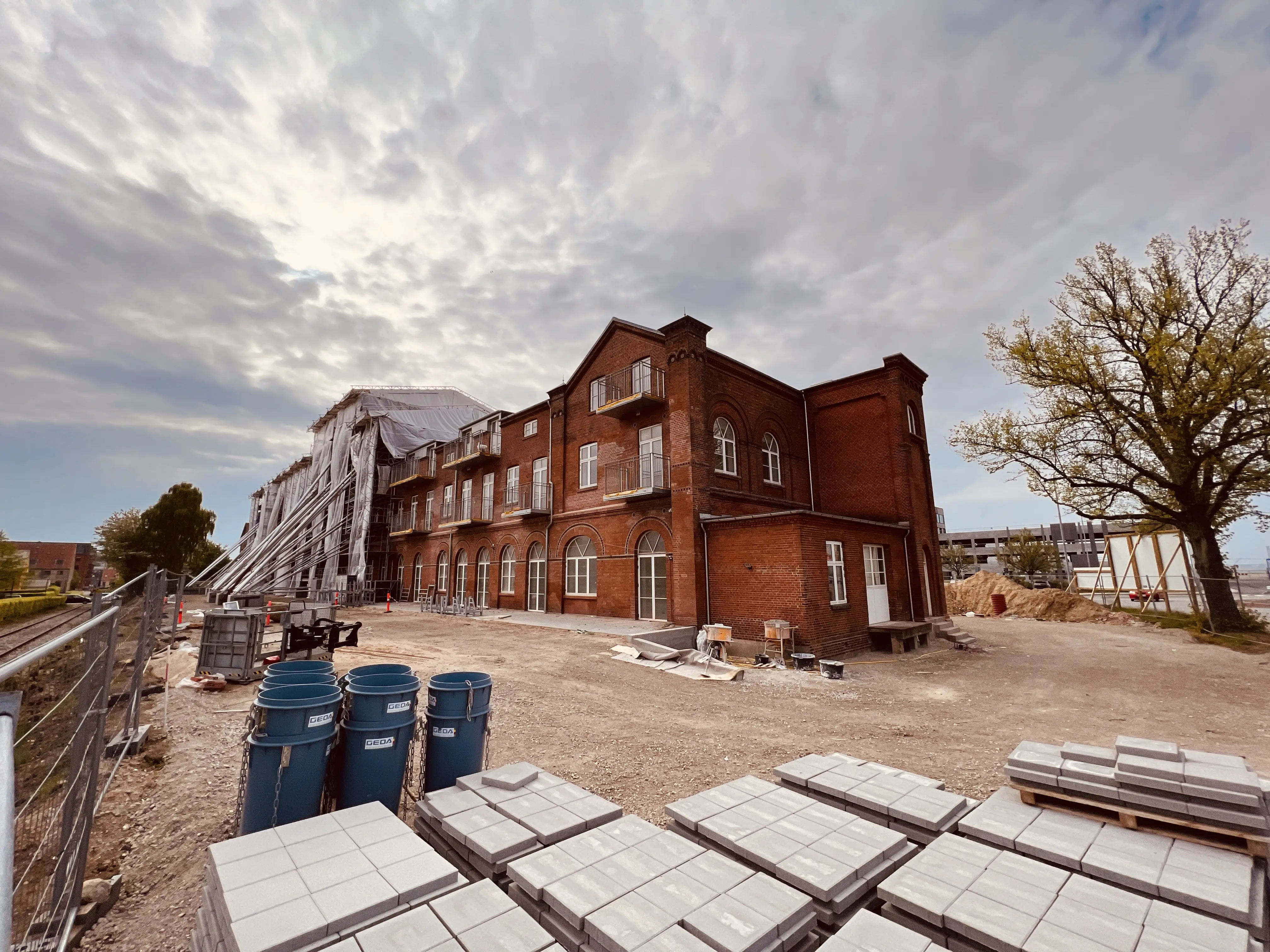 Billede af Fredericia Banegård efter branden den 28. januar 2022 kl. 02:15. Billede af Fredericia Banegård efter branden den 28. januar 2022 kl. 02:15.