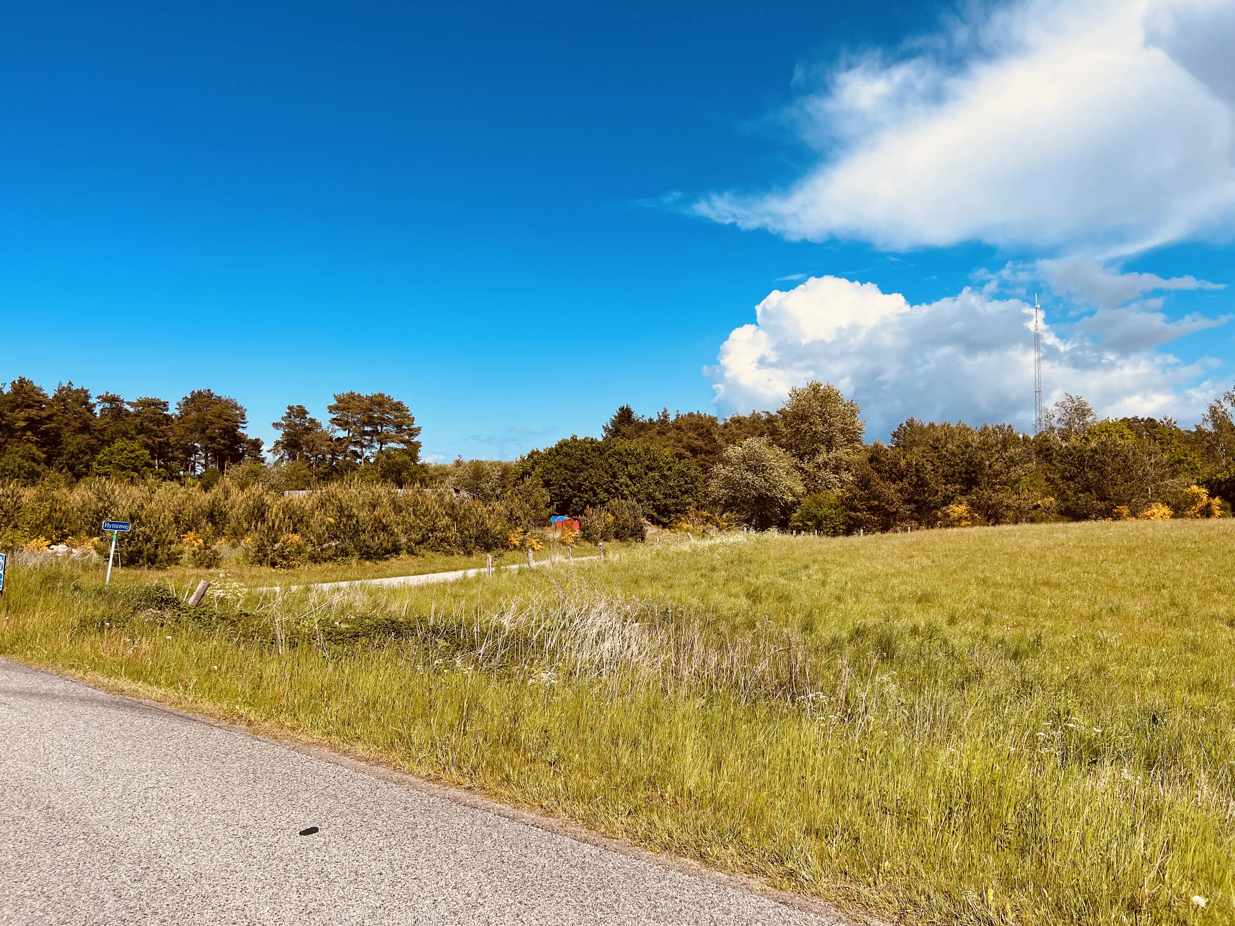 Billede af Hytten Trinbræt - Trinbræt er nedrevet, men Hytten Trinbræt har ligget her. Billede af Hytten Trinbræt - Trinbræt er nedrevet, men Hytten Trinbræt har ligget her.