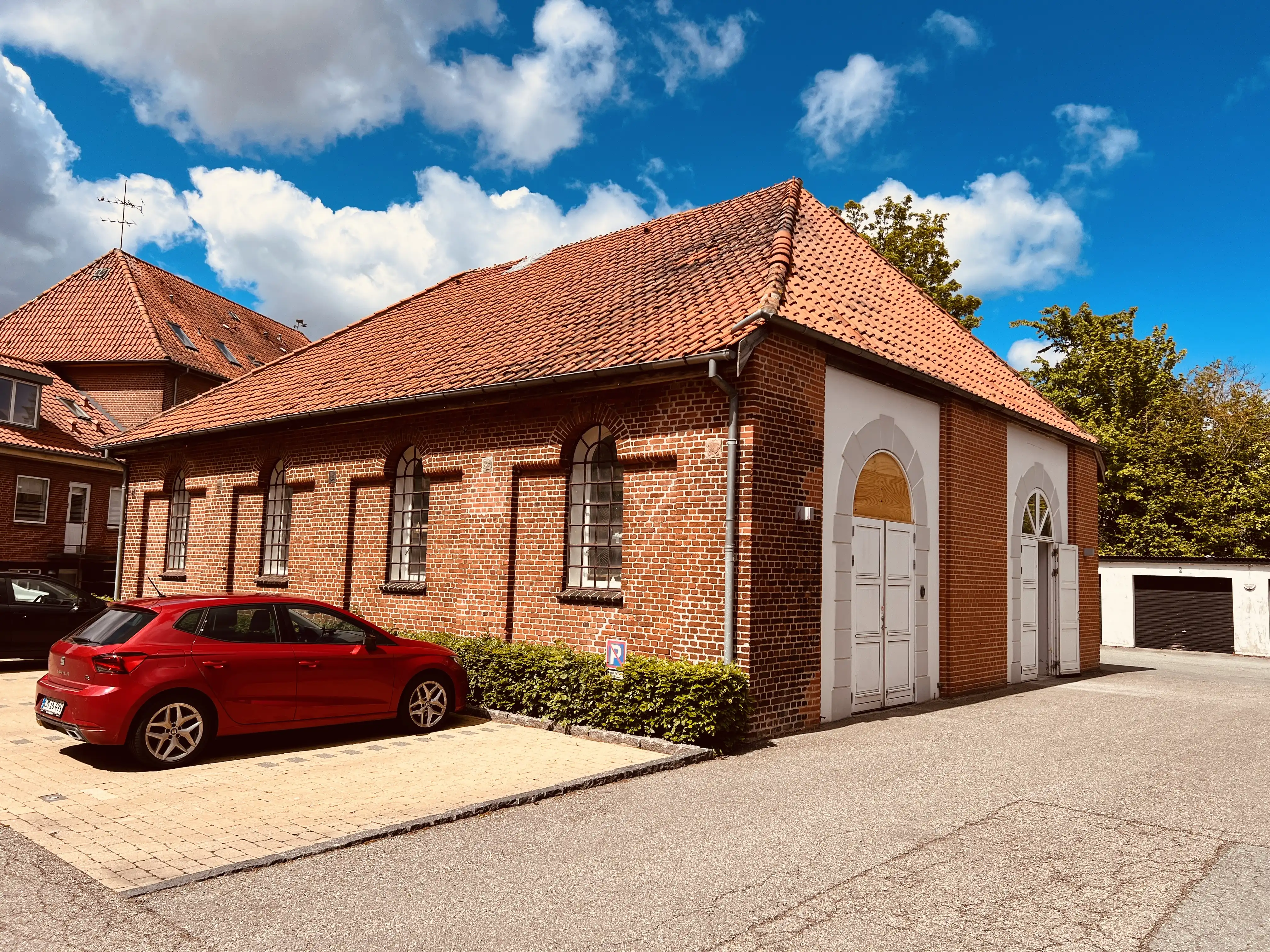 Billede af Grenaa Vestbanegårds remise.