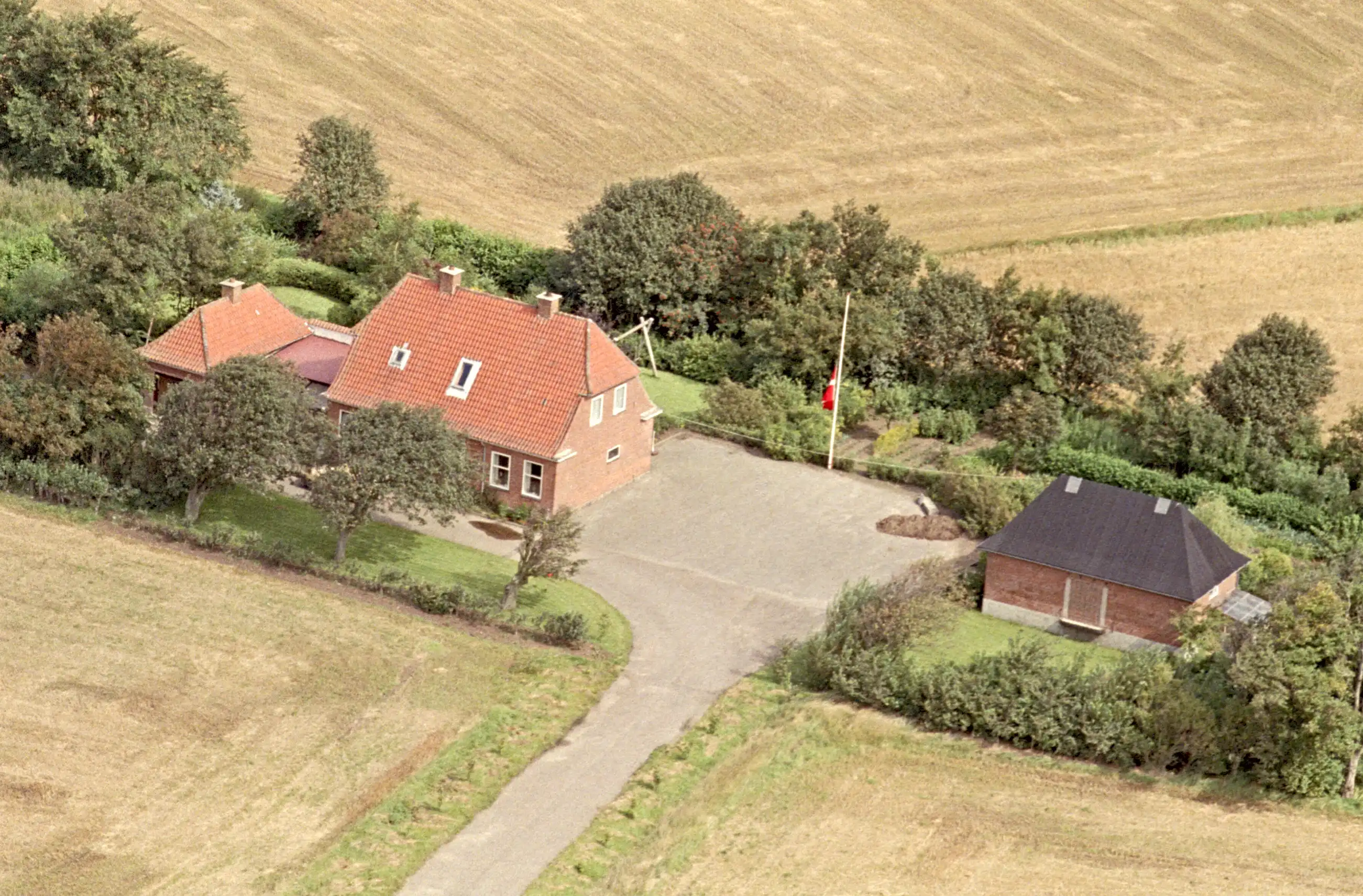 Billede af Brodal Station. Billede af Brodal Station.