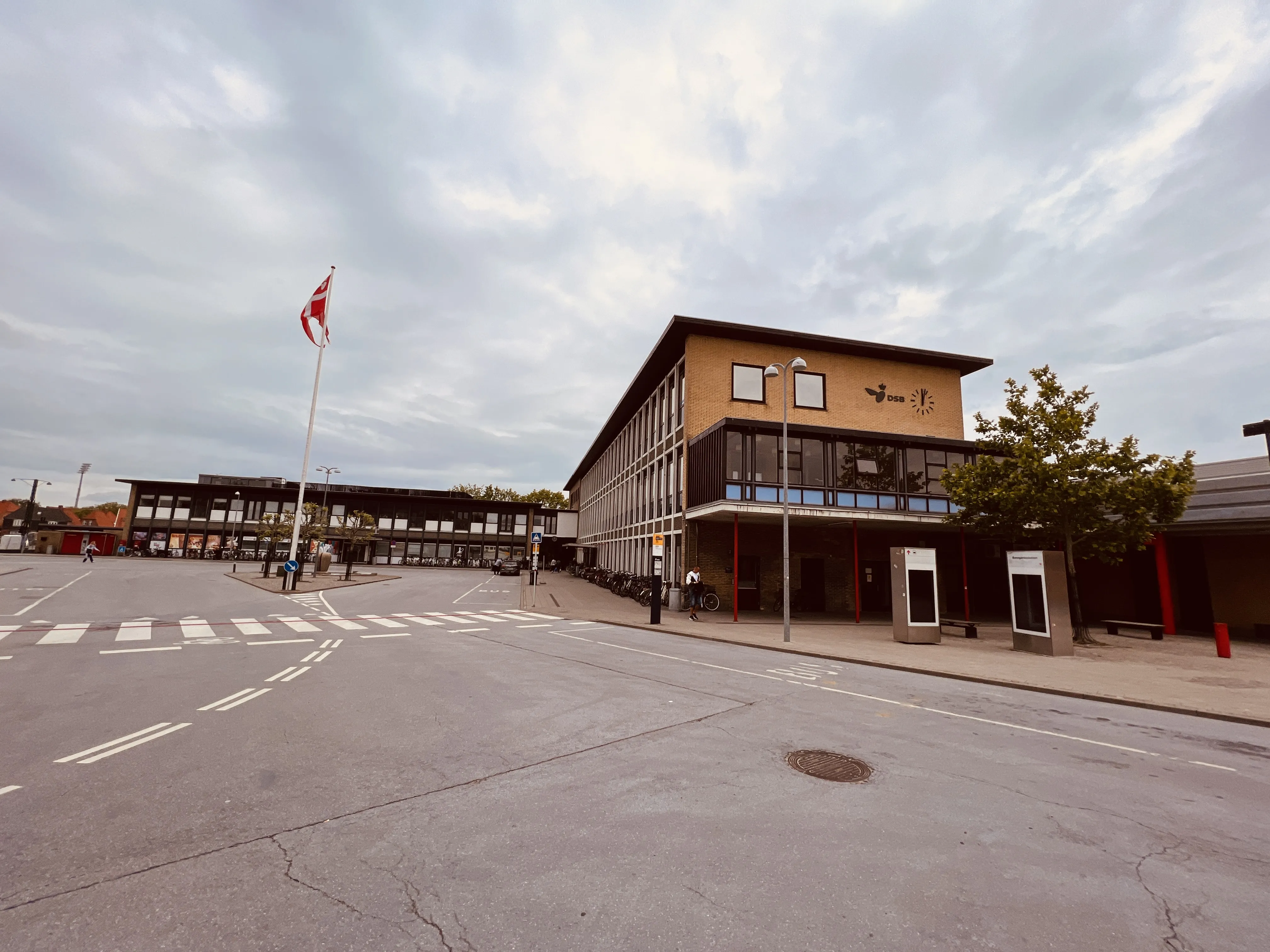 Billede af Nykøbing Falster Station. Billede af Nykøbing Falster Station.