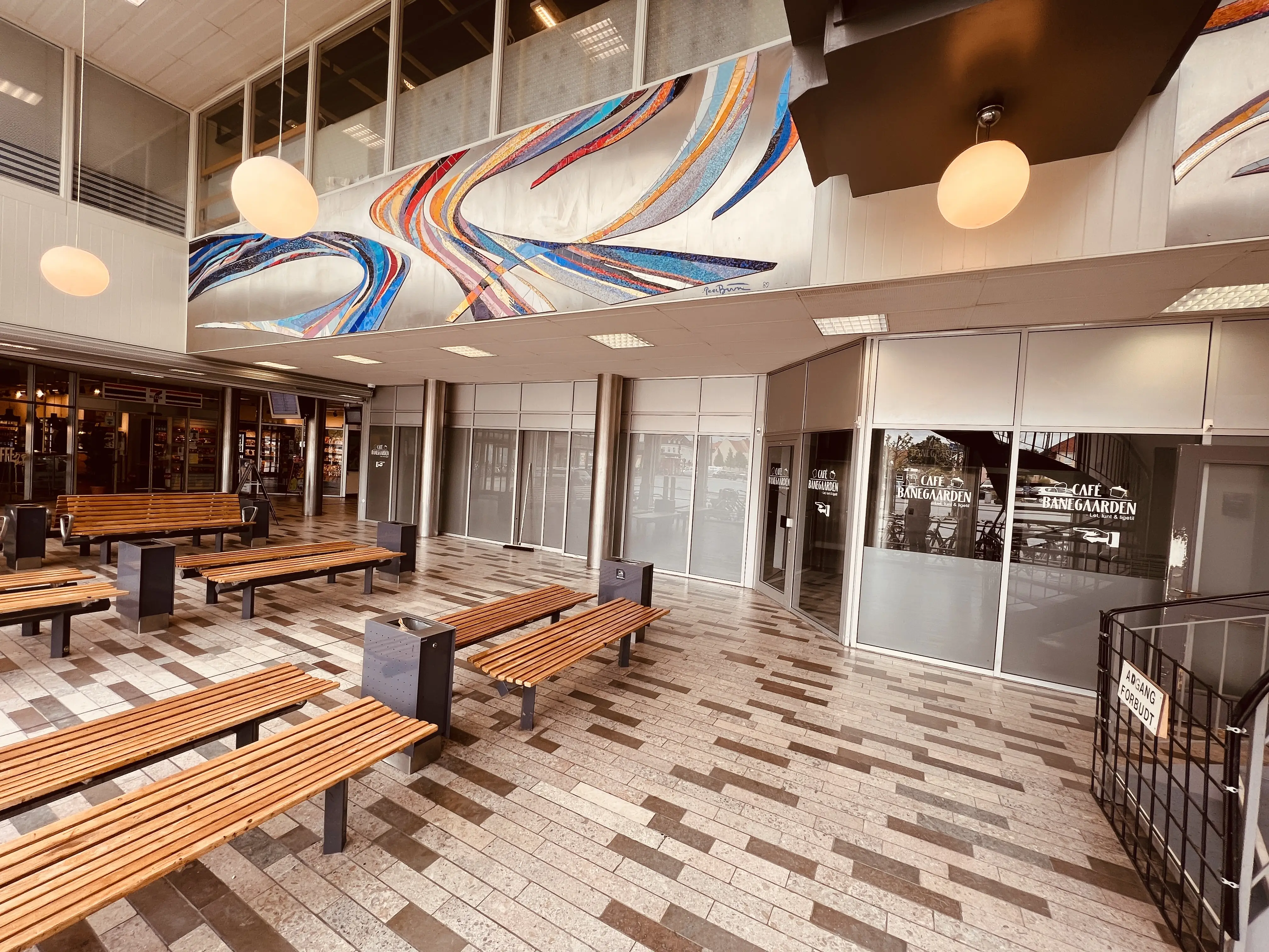 Billede af Nykøbing Falster Station. Billede af Nykøbing Falster Station.