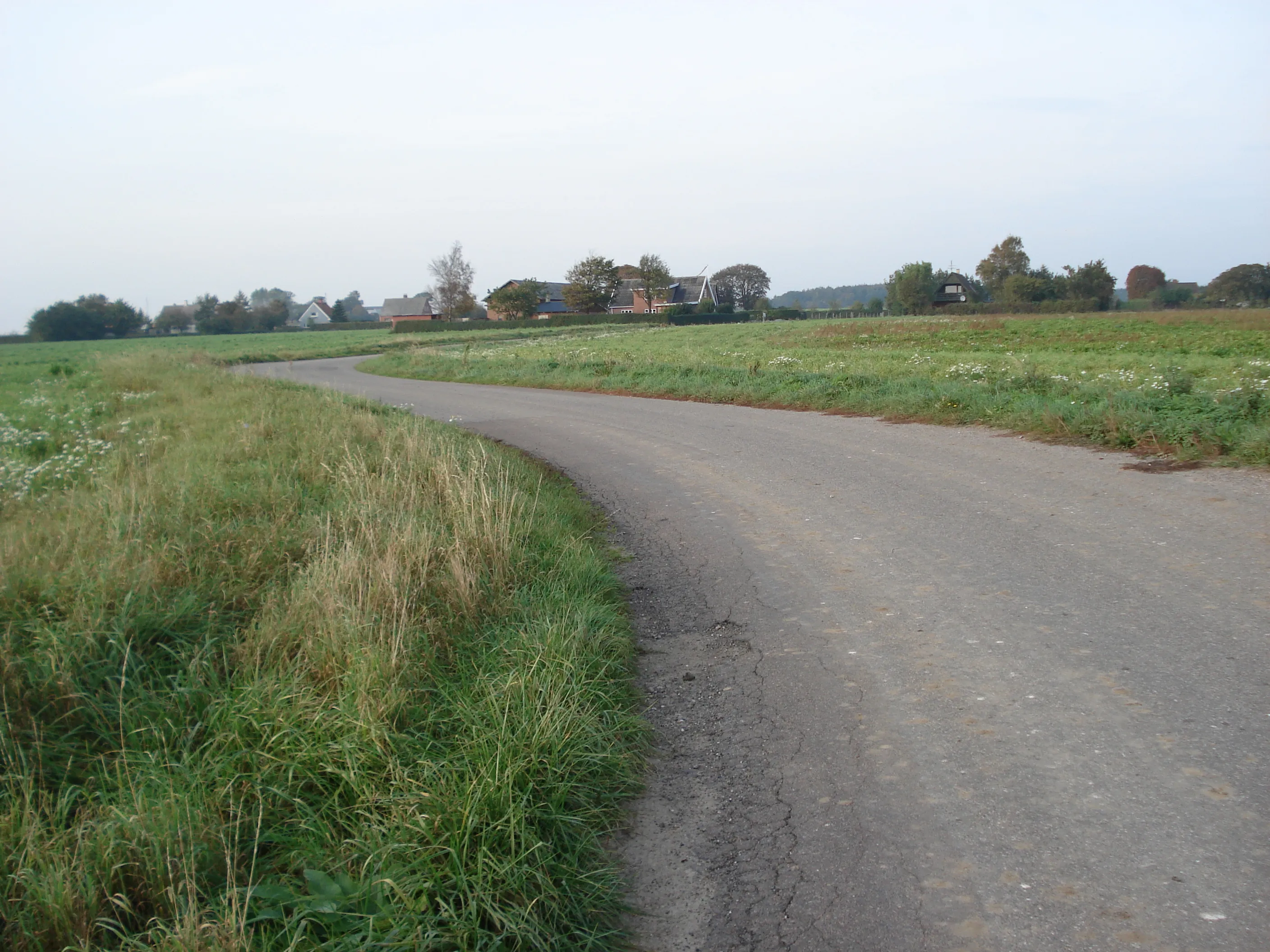 Billede af Ørslykkevej Trinbræt - Trinbræt er nedrevet, men Ørslykkevej Trinbræt har ligget her. Billede af Ørslykkevej Trinbræt - Trinbræt er nedrevet, men Ørslykkevej Trinbræt har ligget her.