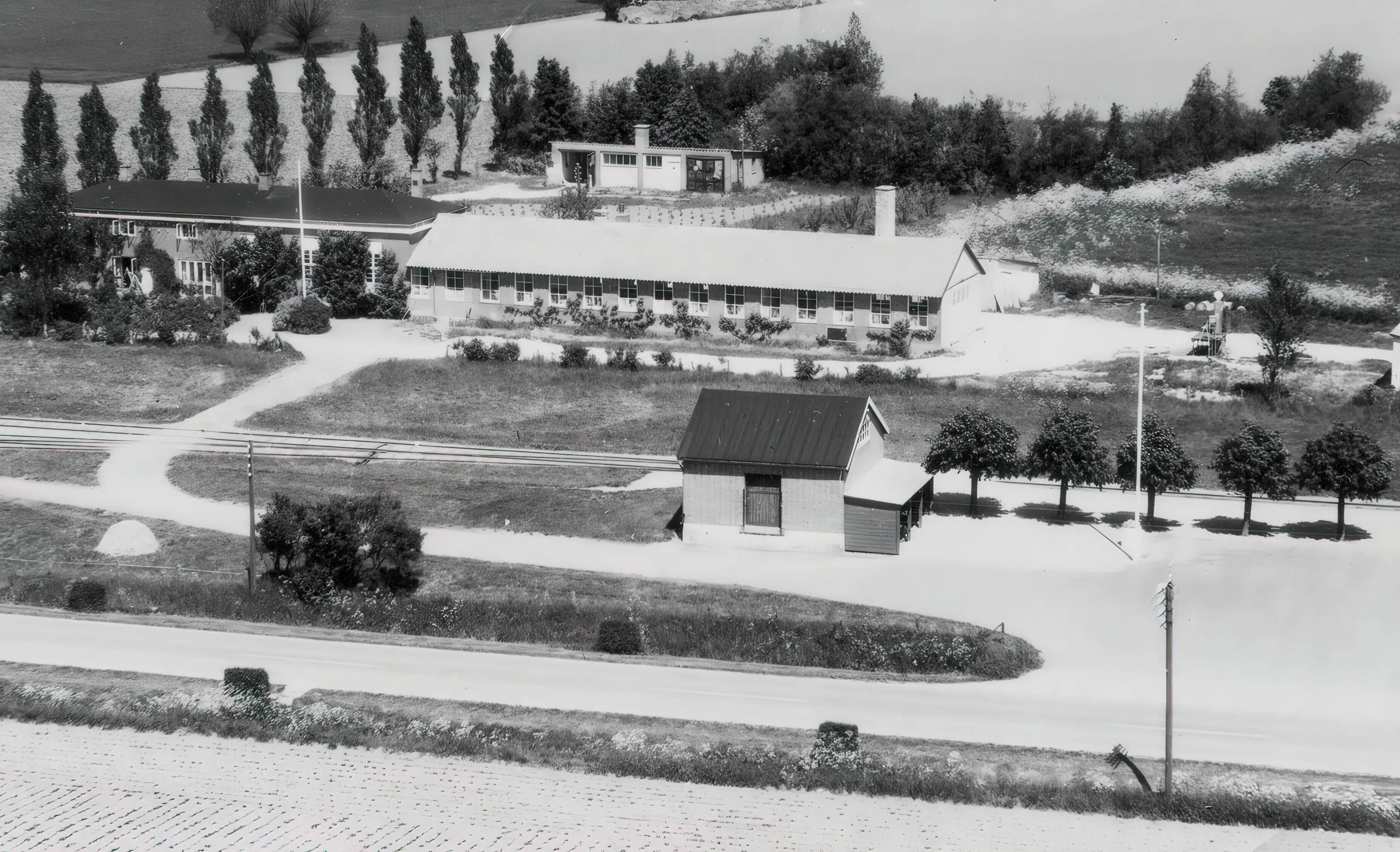 Billede af Torrig Stations gamle MTJ remise (venstre side af bygningen).