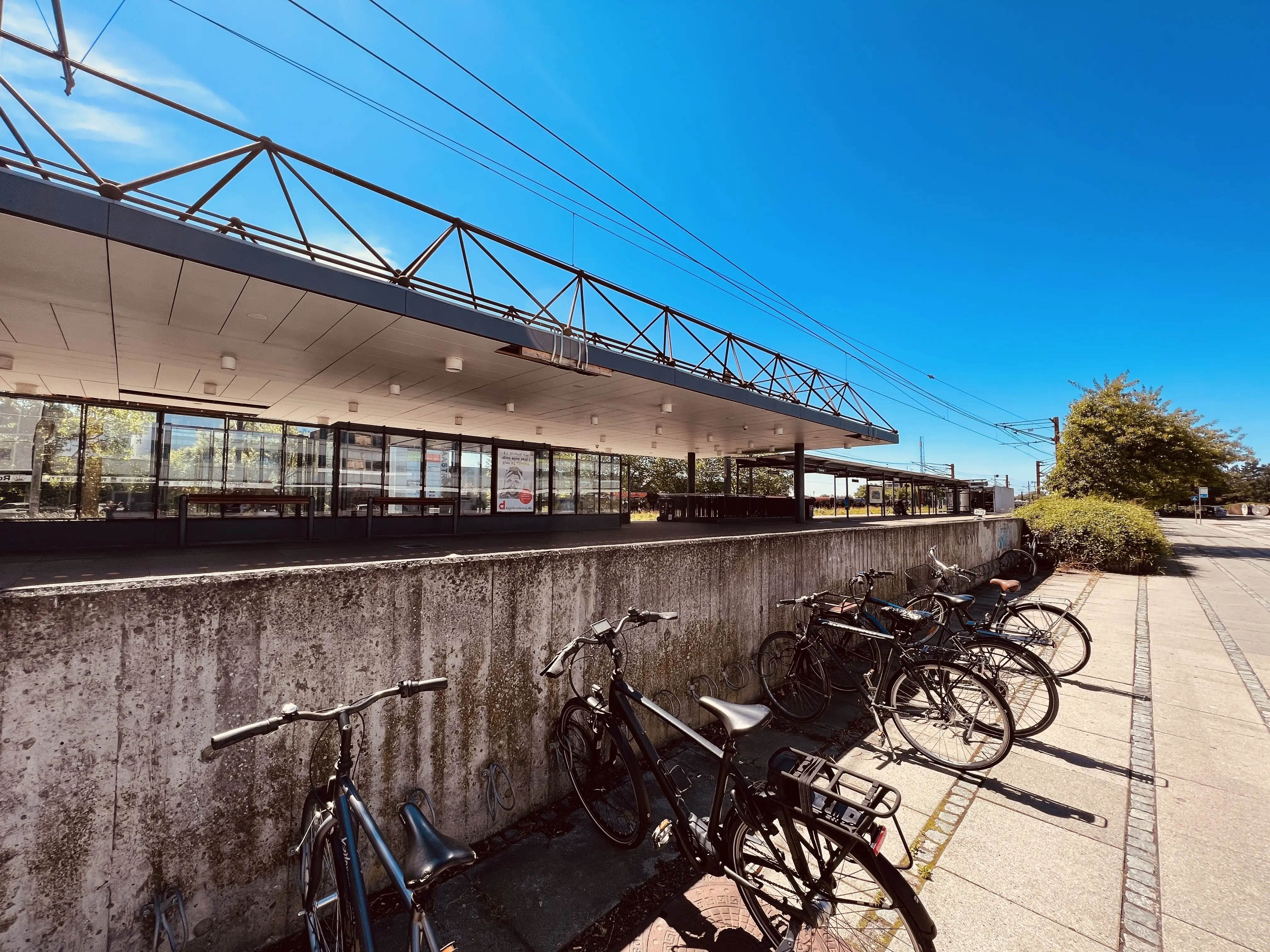 Billede af Taastrup S-togstrinbræt. Billede af Taastrup S-togstrinbræt.