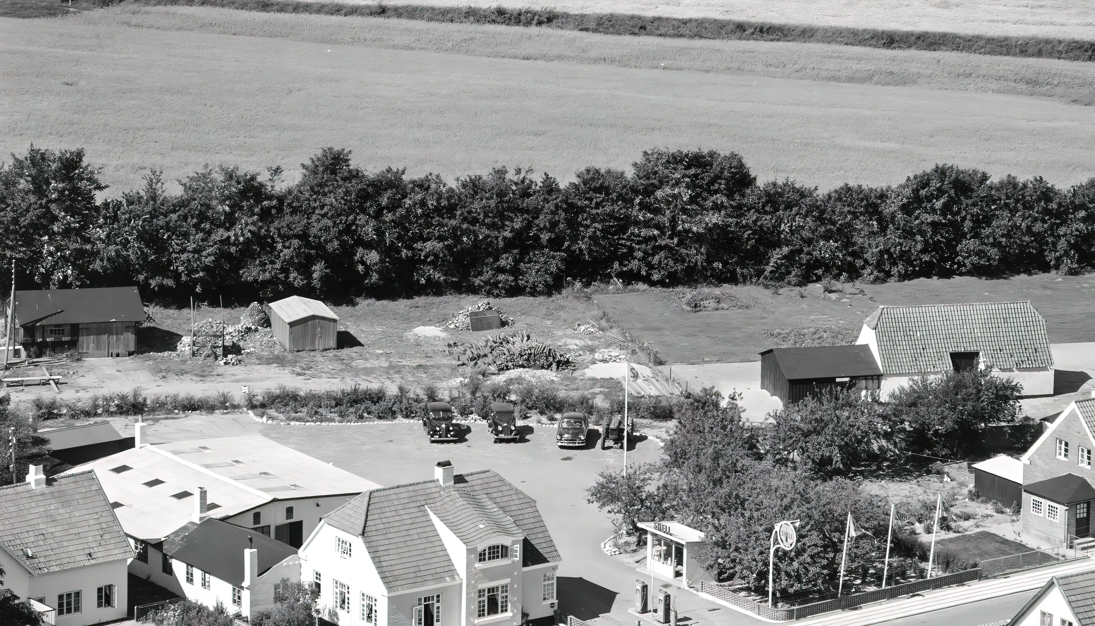 Billede af Østermarie Stations varehuse.