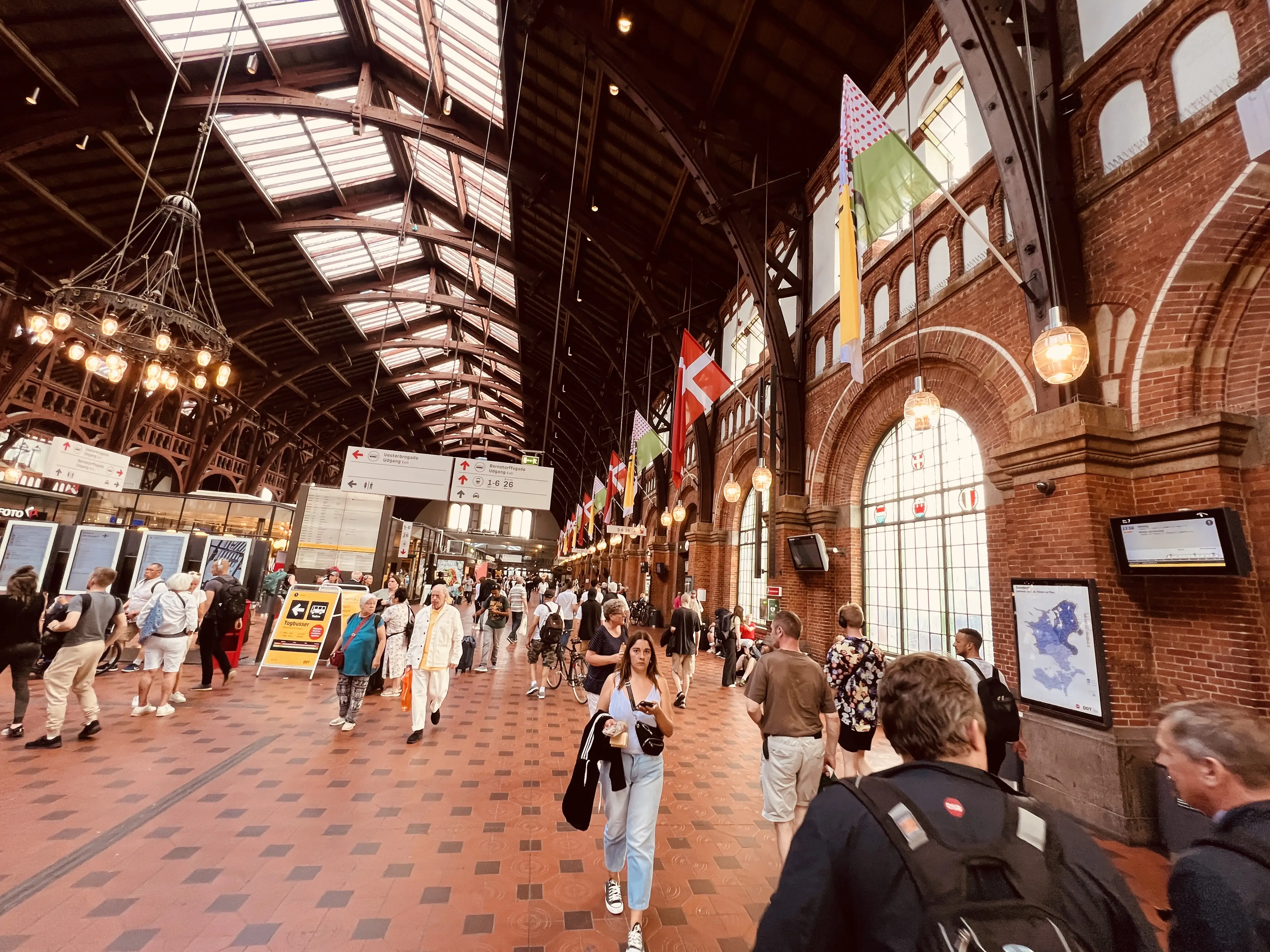 Billede af København Hovedbanegård, som er klar til Tour De France. Billede af København Hovedbanegård, som er klar til Tour De France.