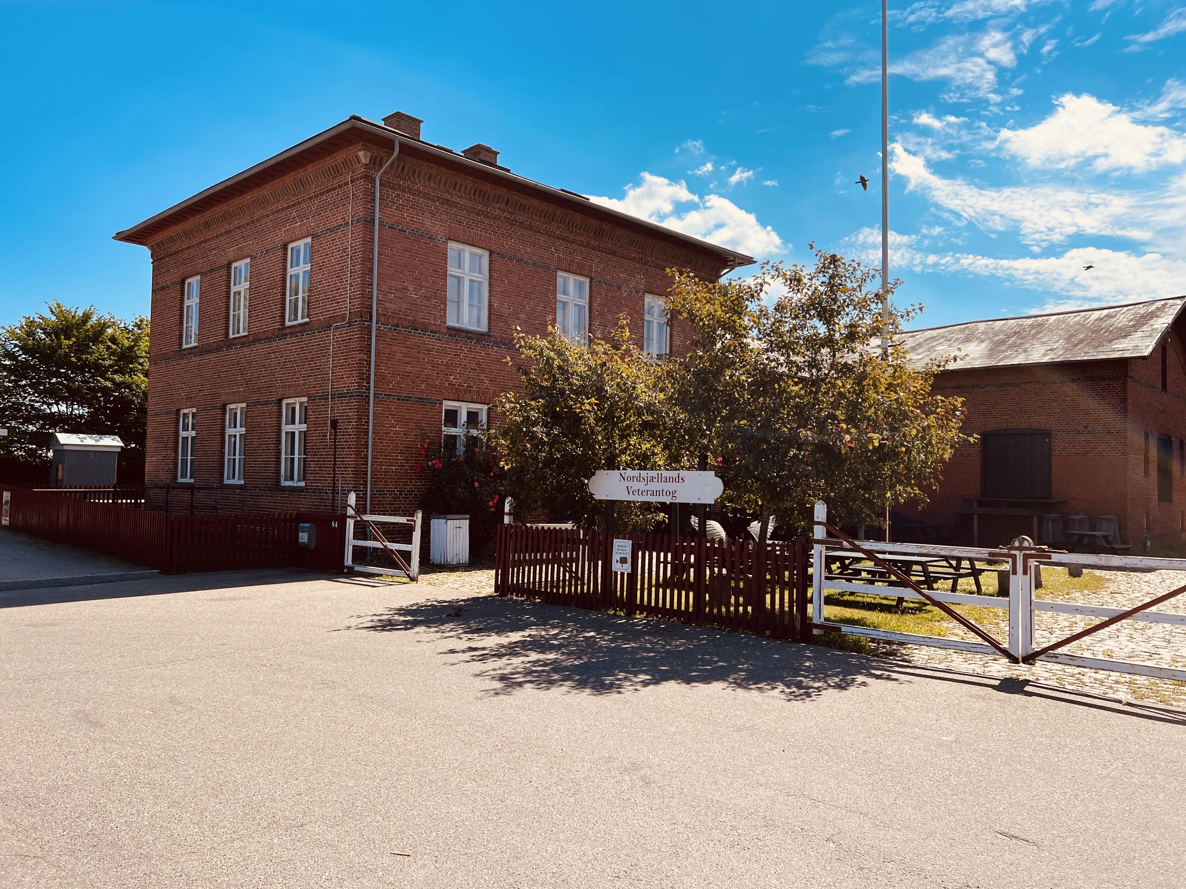 Billede af Græsted Station. Billede af Græsted Station.