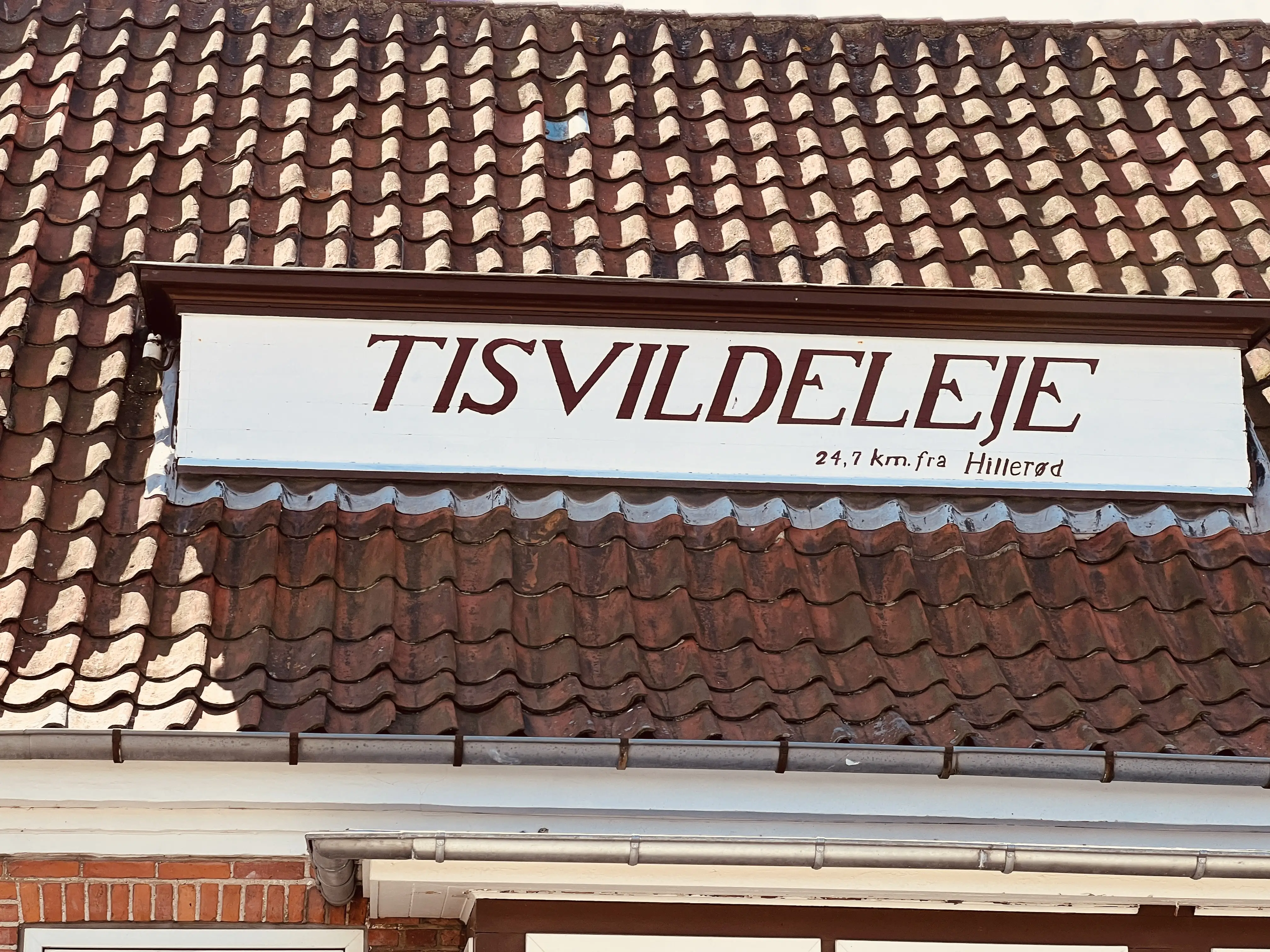 Billede af Tisvildeleje Station. Billede af Tisvildeleje Station.
