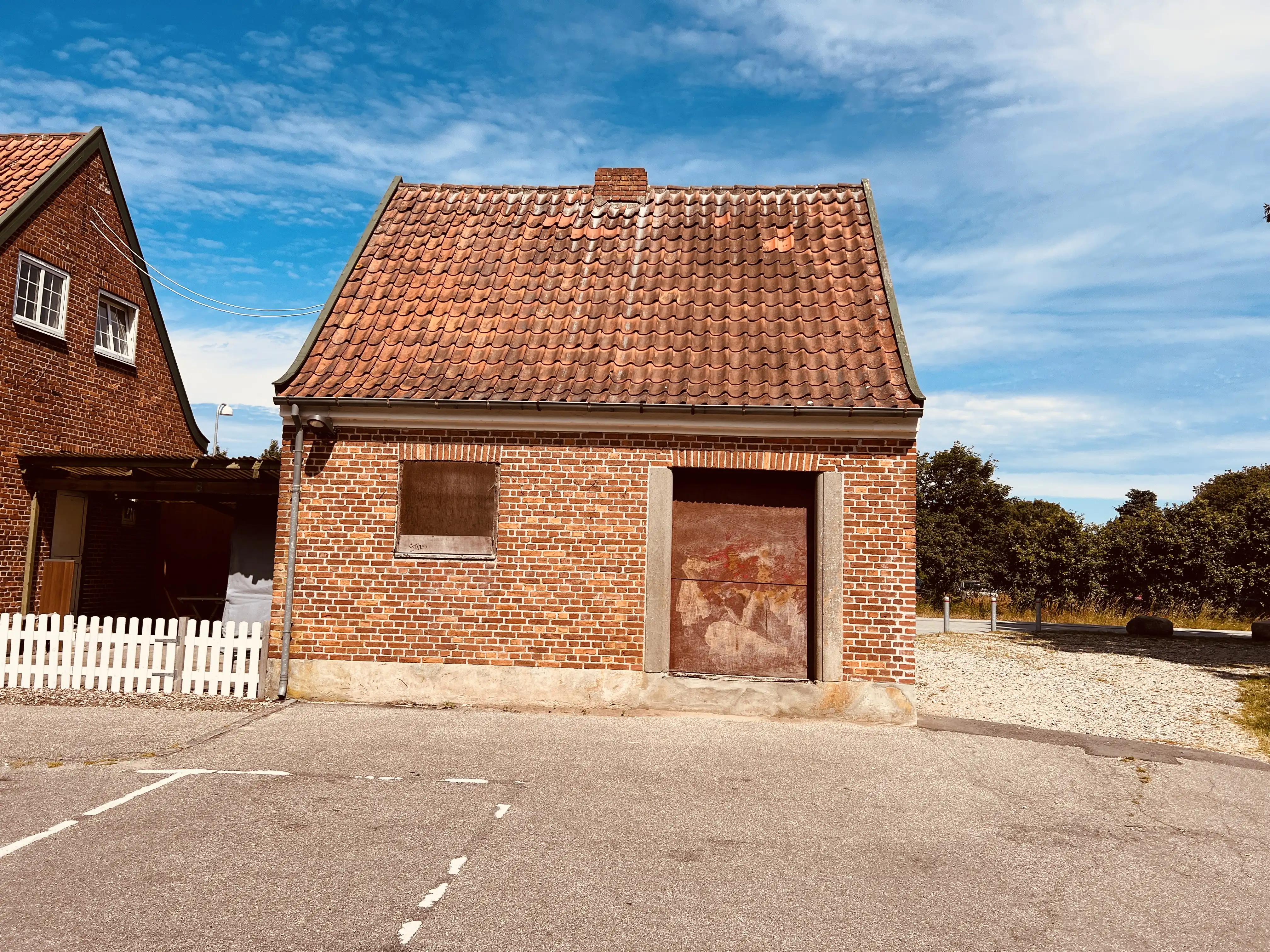 Billede af Tisvildeleje Stations retirade. Billede af Tisvildeleje Stations retirade.