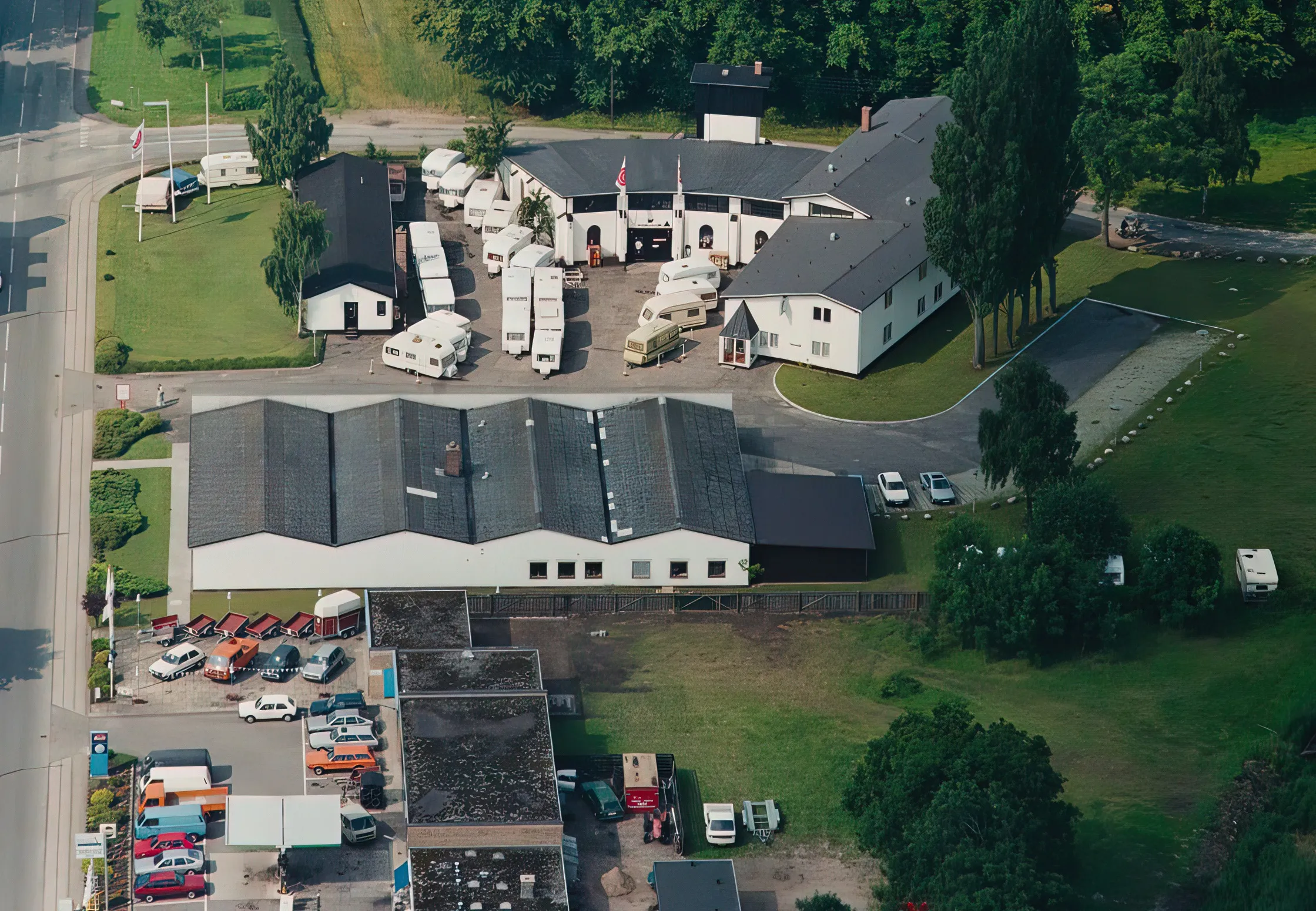 Billede af Præstø Stations nedlagte remise.