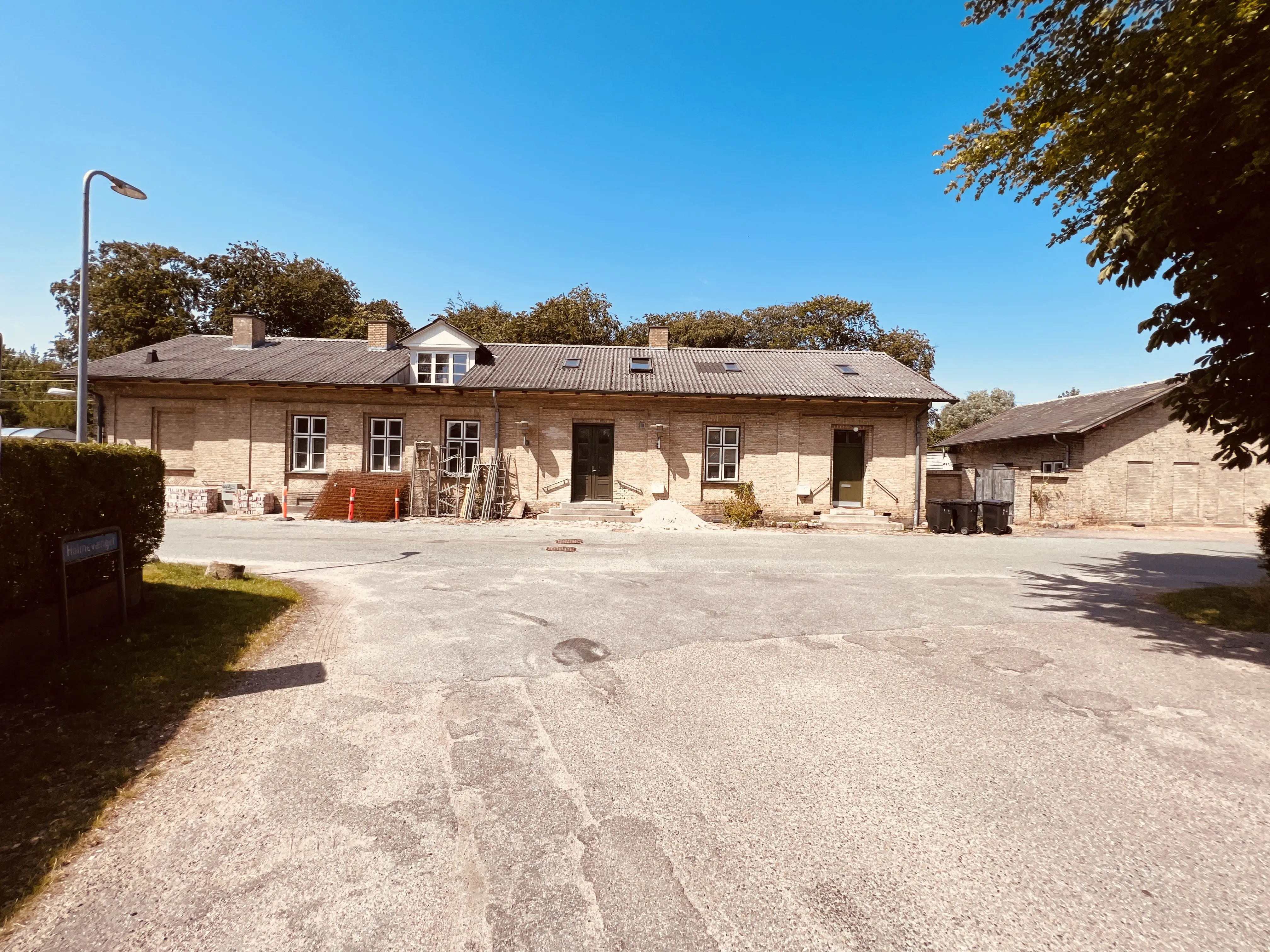 Billede af Holme-Olstrup Station. Billede af Holme-Olstrup Station.