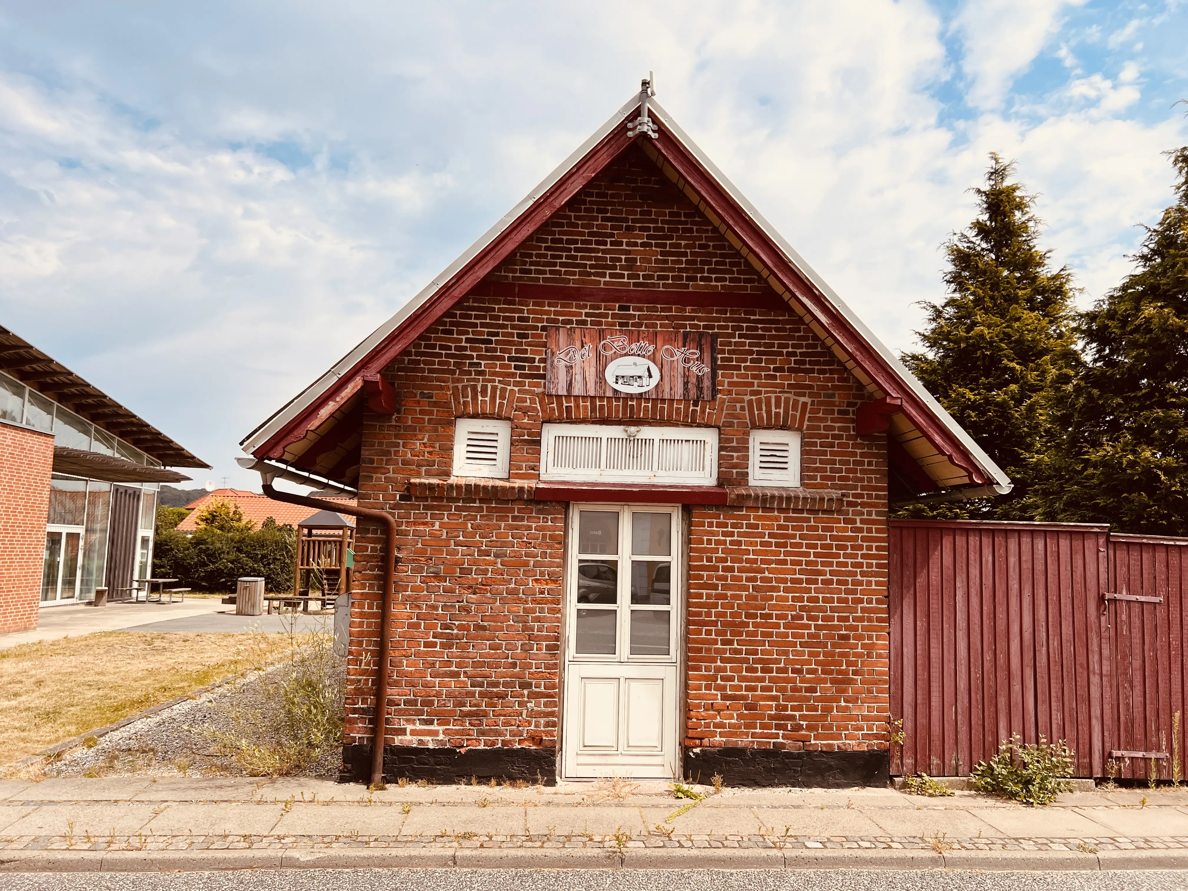 Billede af Auning Stations retirade. Billede af Auning Stations retirade.