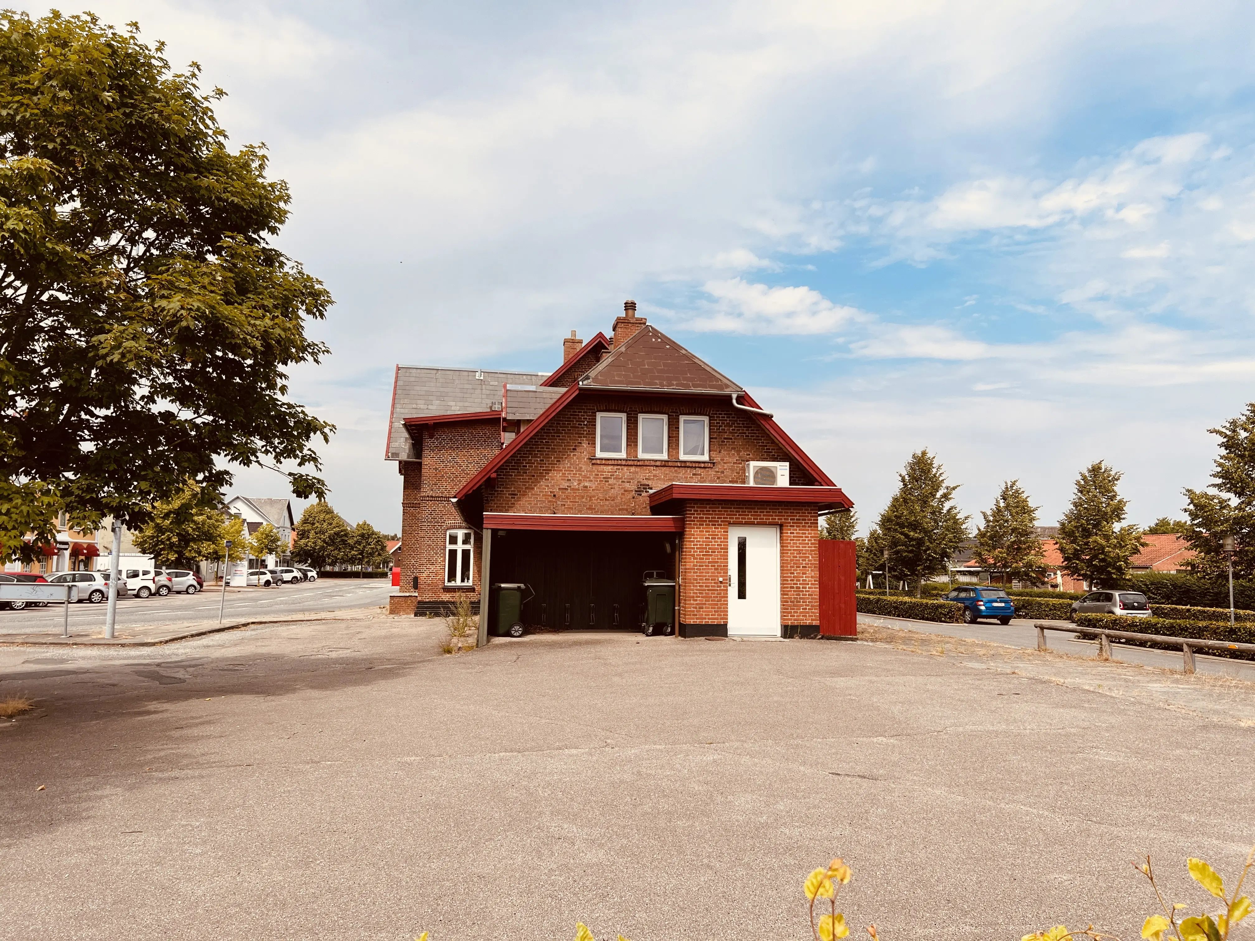 Billede af Auning Station. Billede af Auning Station.