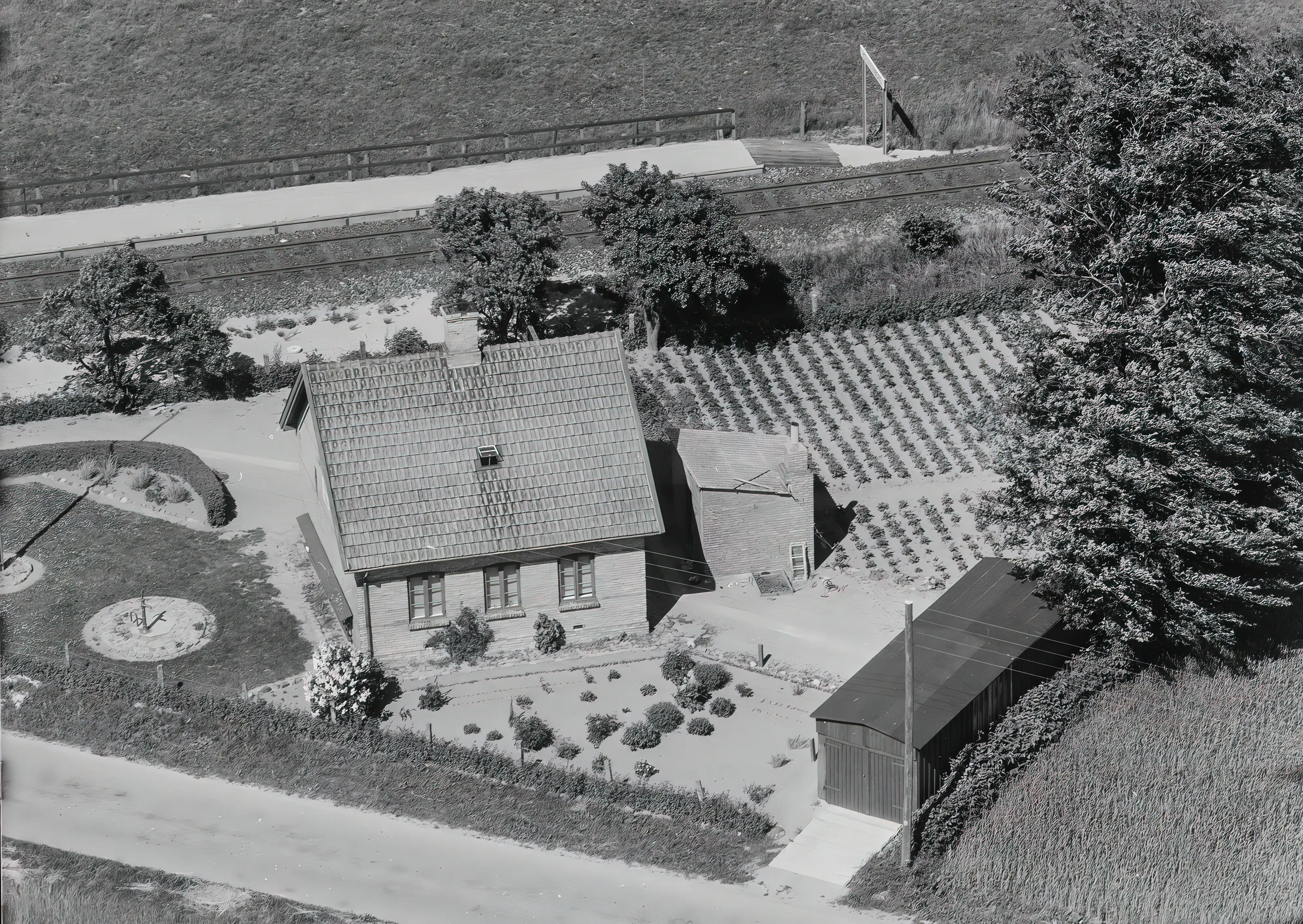 Billede af Holsteinborg Trinbræt. Billede af Holsteinborg Trinbræt.