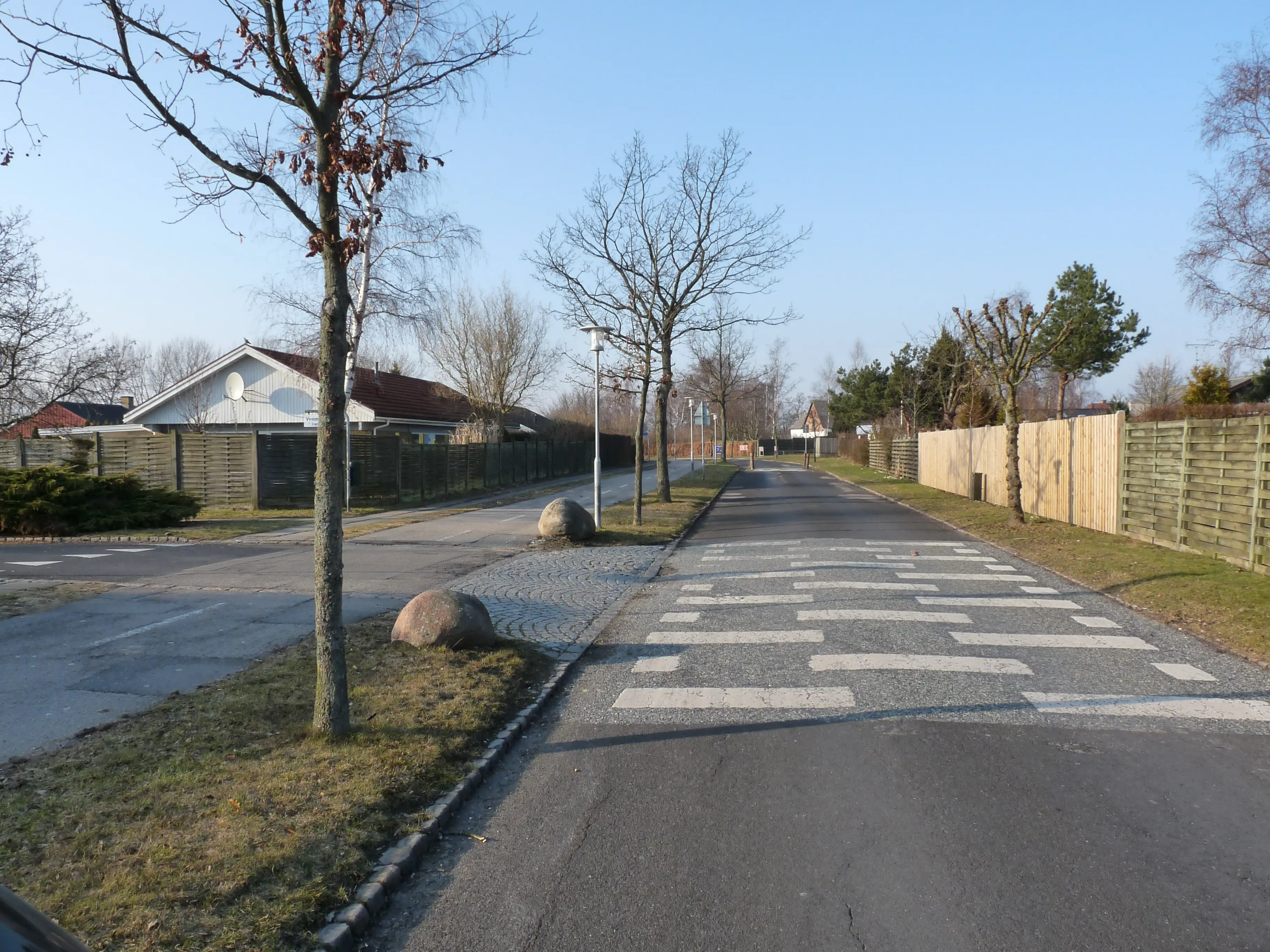 Billede af Yderholm Trinbræt - Yderholm Trinbræt er nedrevet, men Yderholm Trinbræt har ligget her. Billede af Yderholm Trinbræt - Yderholm Trinbræt er nedrevet, men Yderholm Trinbræt har ligget her.