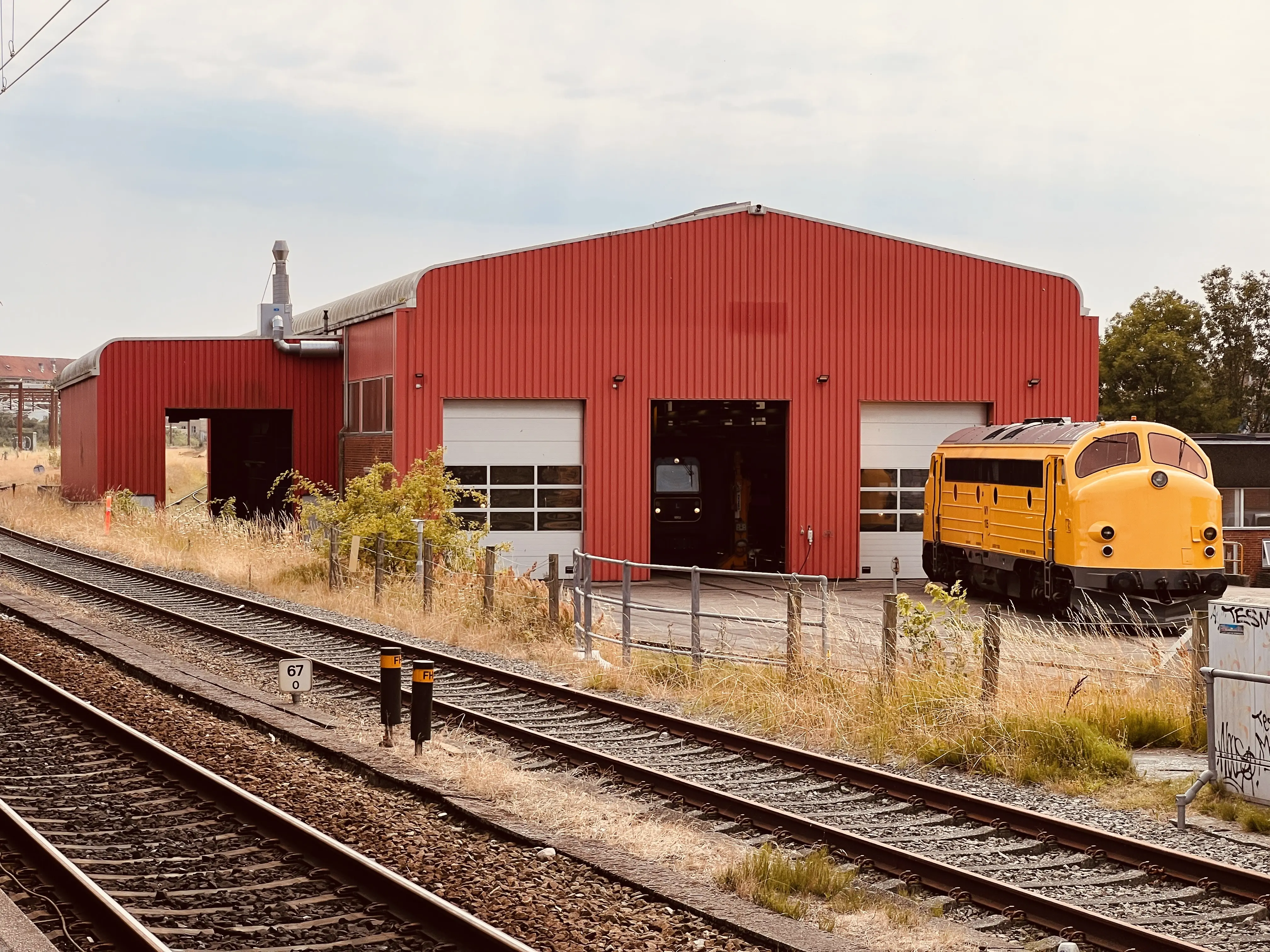 Billede af Lokaltogs remise ved Holbæk Station.