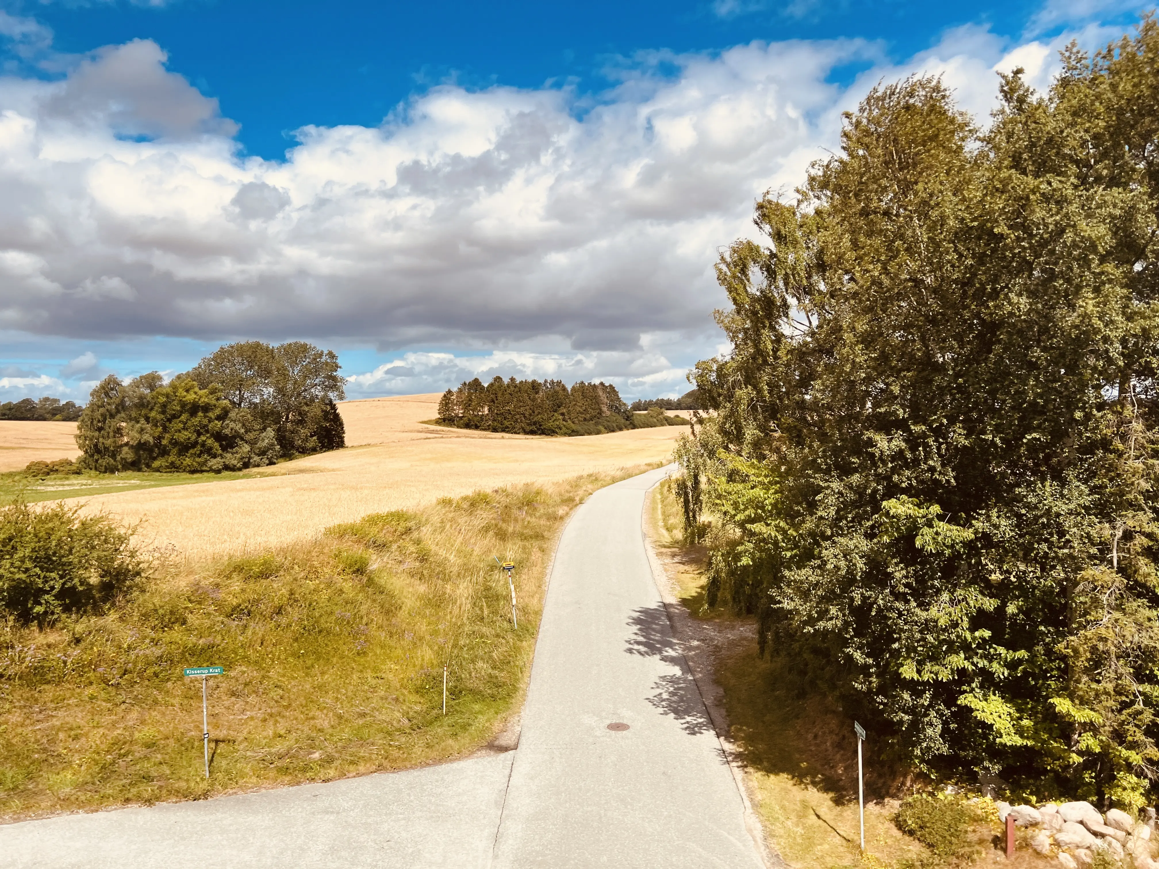 Billede af Kisserup Trinbræt - Trinbræt er nedrevet, men Kisserup Trinbræt har ligget her. Billede af Kisserup Trinbræt - Trinbræt er nedrevet, men Kisserup Trinbræt har ligget her.