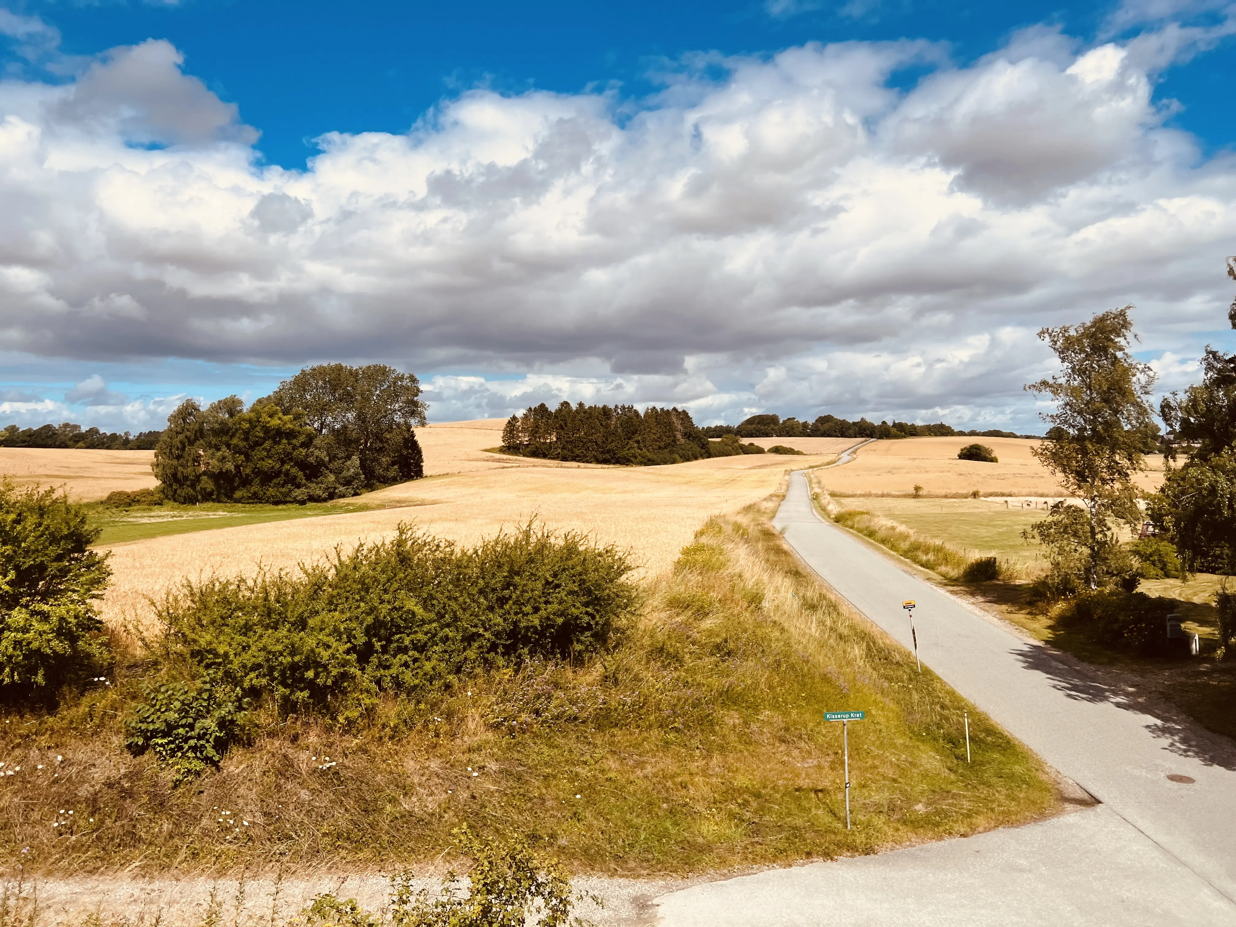Billede af Kisserup Trinbræt - Trinbræt er nedrevet, men Kisserup Trinbræt har ligget her. Billede af Kisserup Trinbræt - Trinbræt er nedrevet, men Kisserup Trinbræt har ligget her.