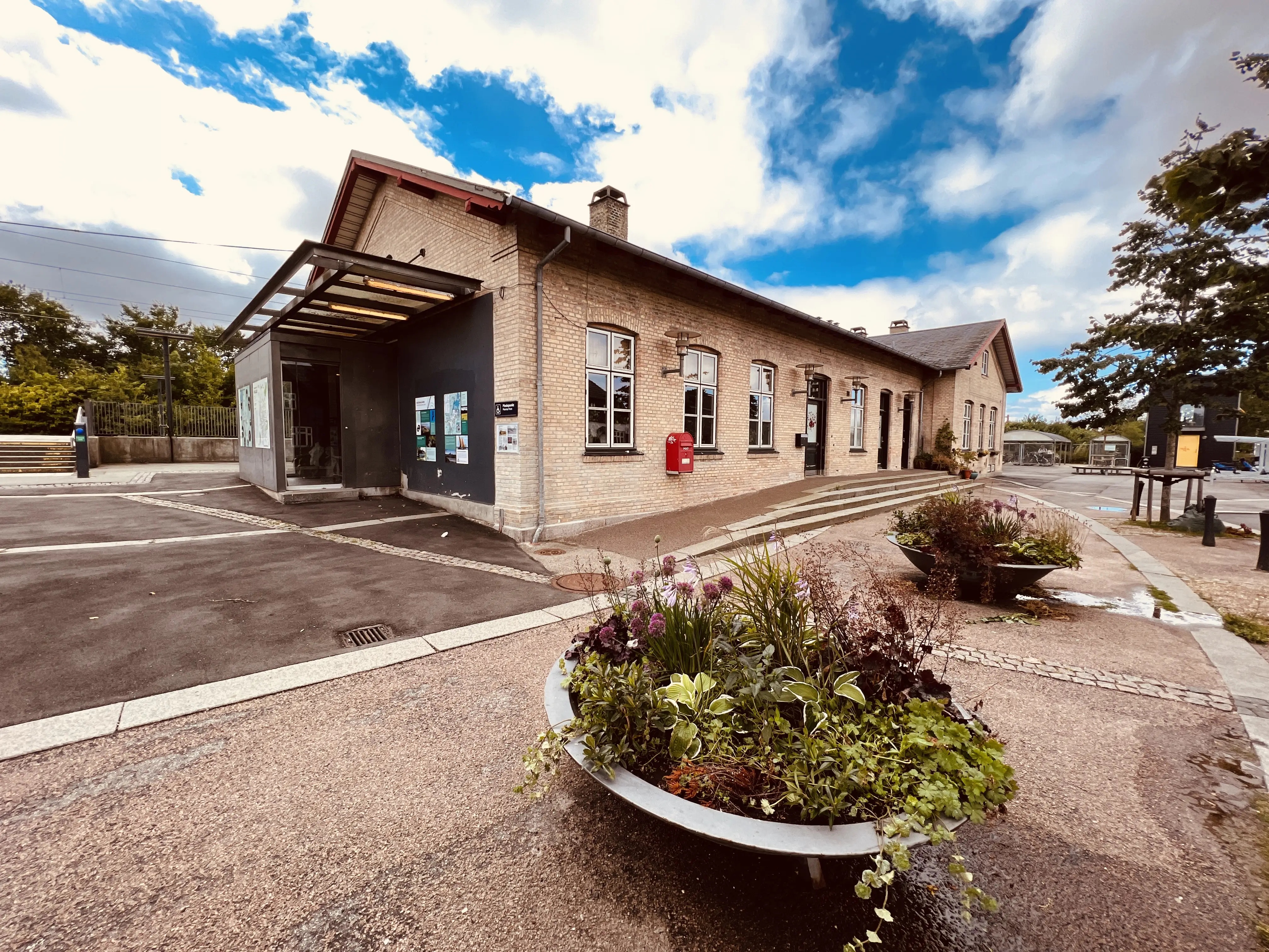 Billede af Hvalsø Station. Billede af Hvalsø Station.