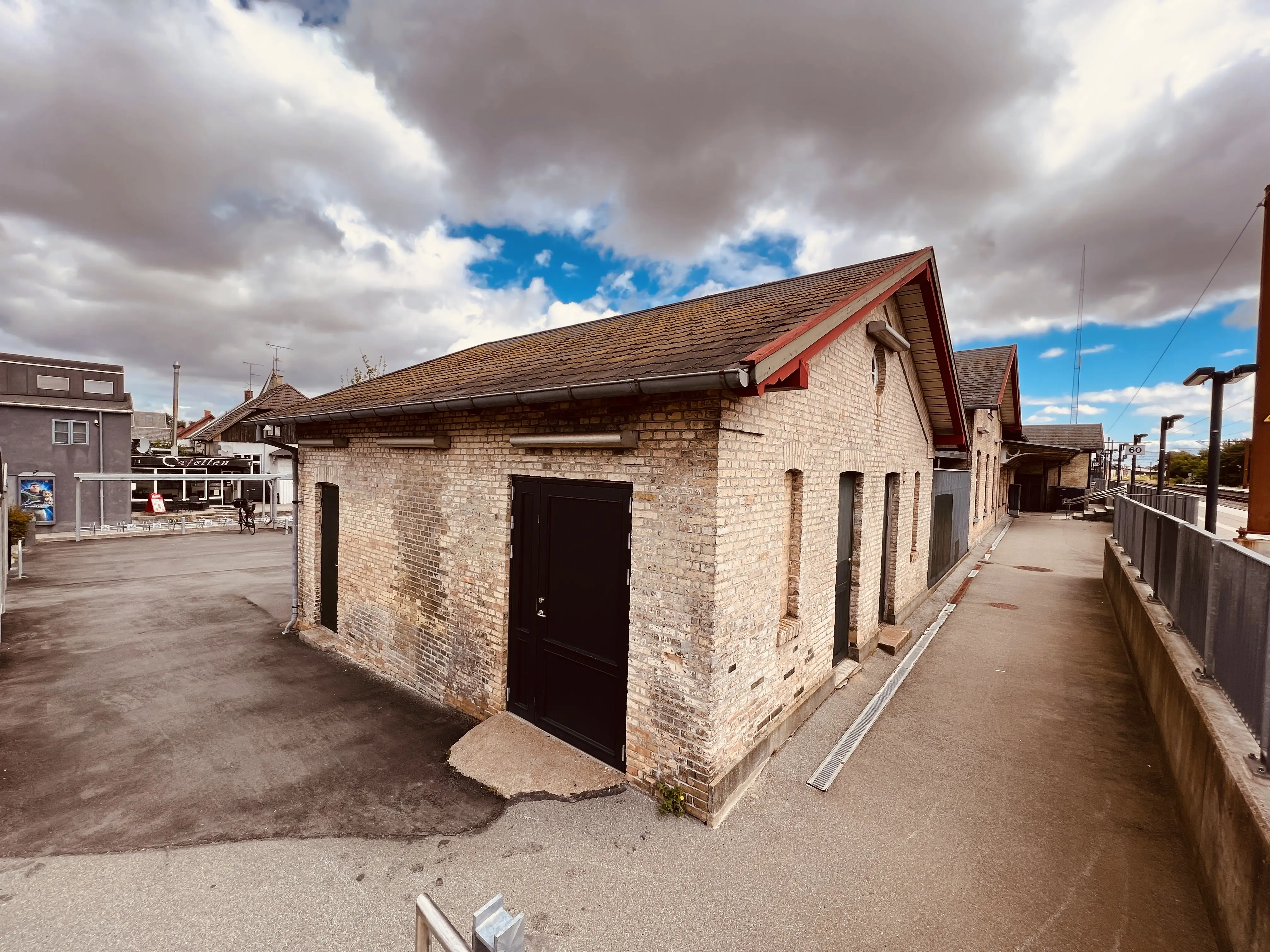 Billede af Hvalsø Stations retirade. Billede af Hvalsø Stations retirade.