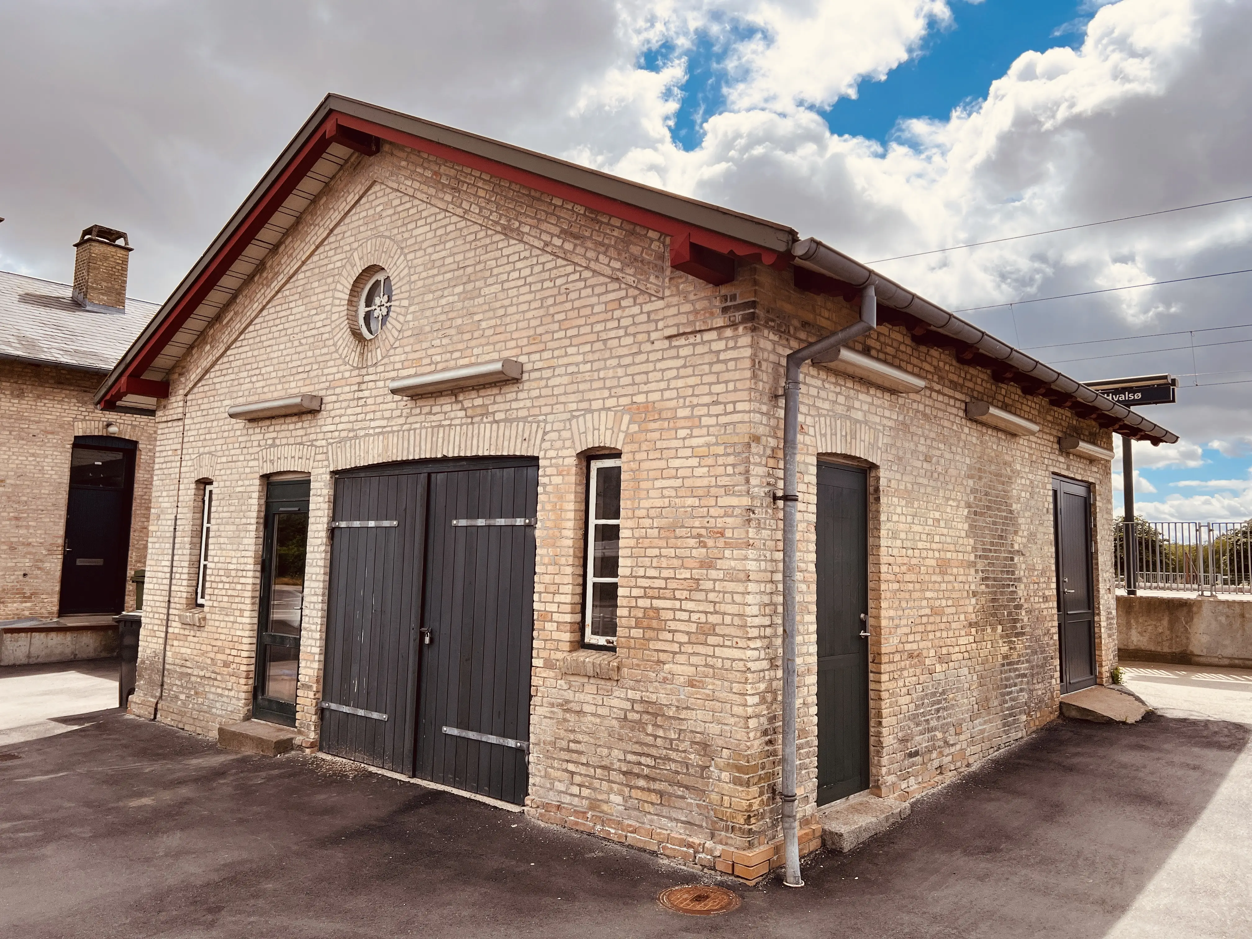 Billede af Hvalsø Stations retirade. Billede af Hvalsø Stations retirade.