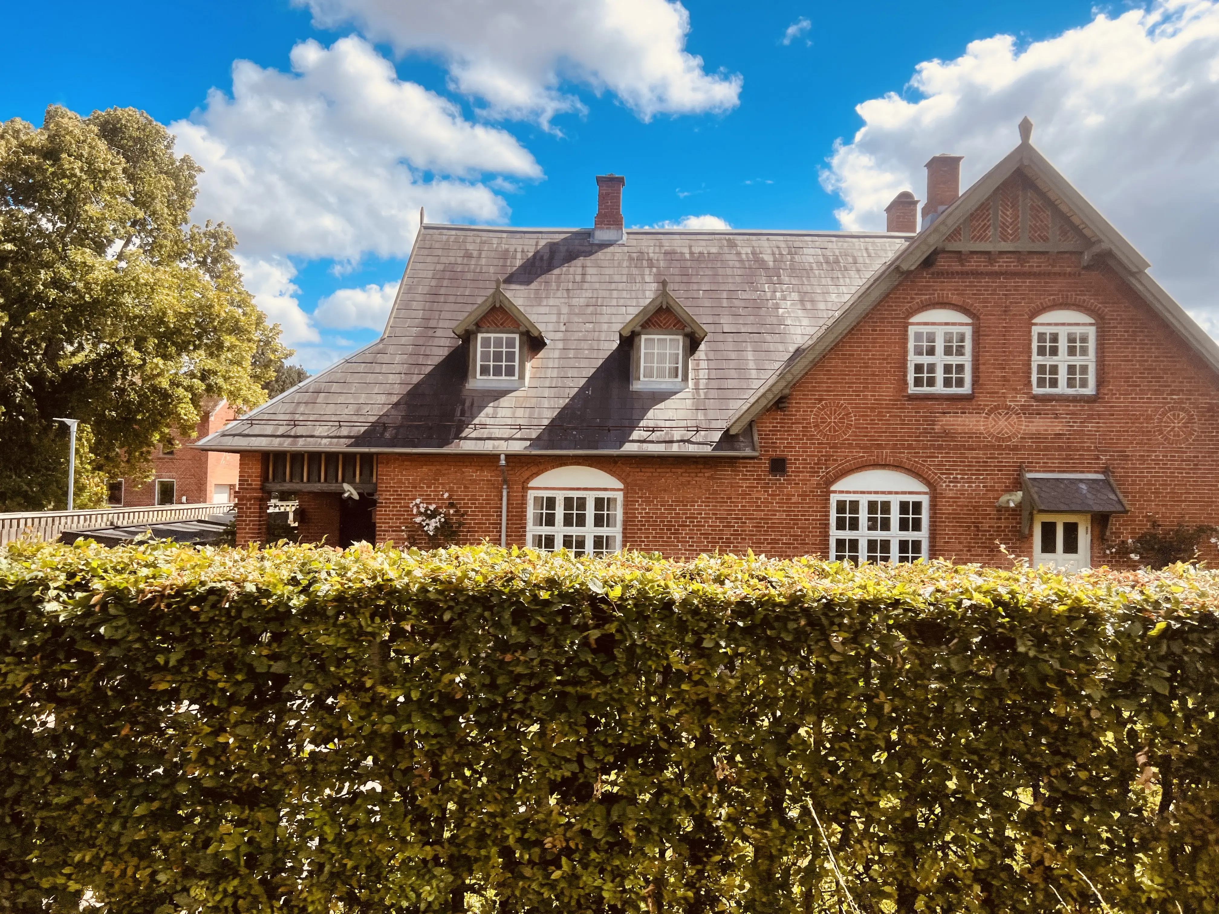 Billede af Vedde Station.