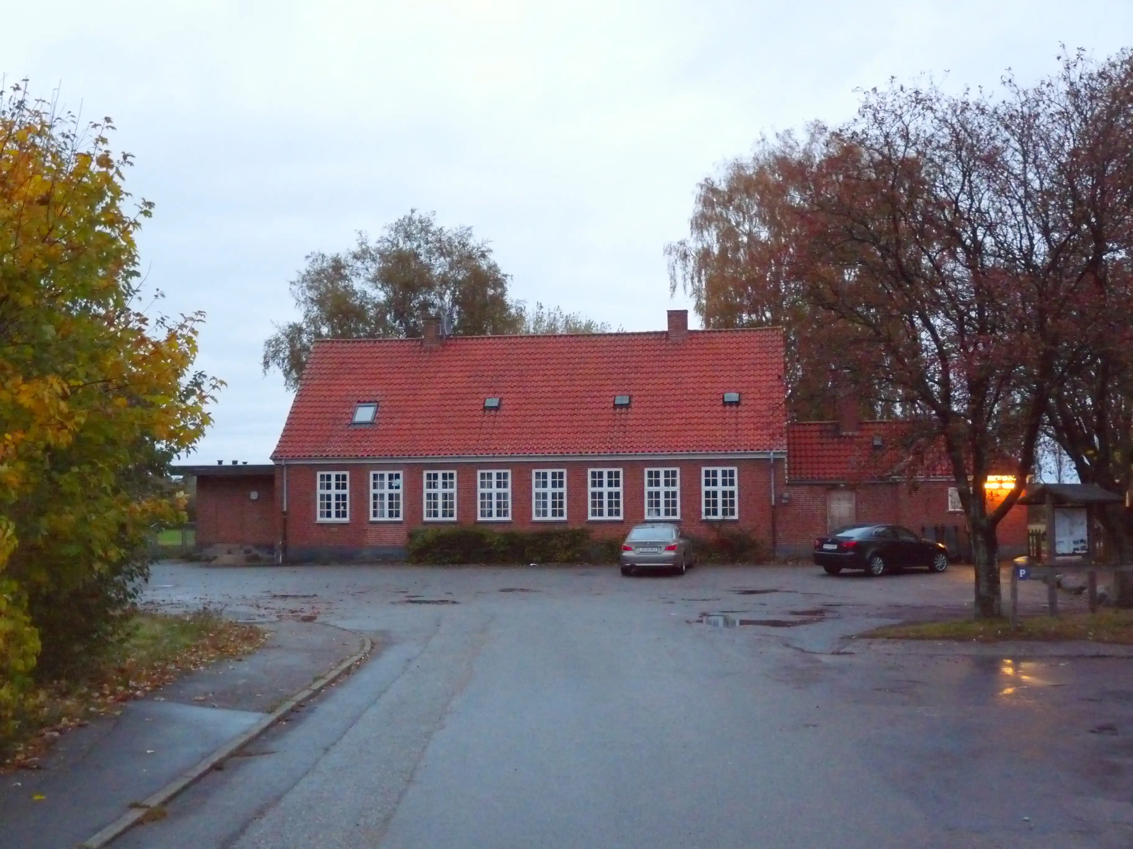 Billede af Kirke Hyllinge Station.