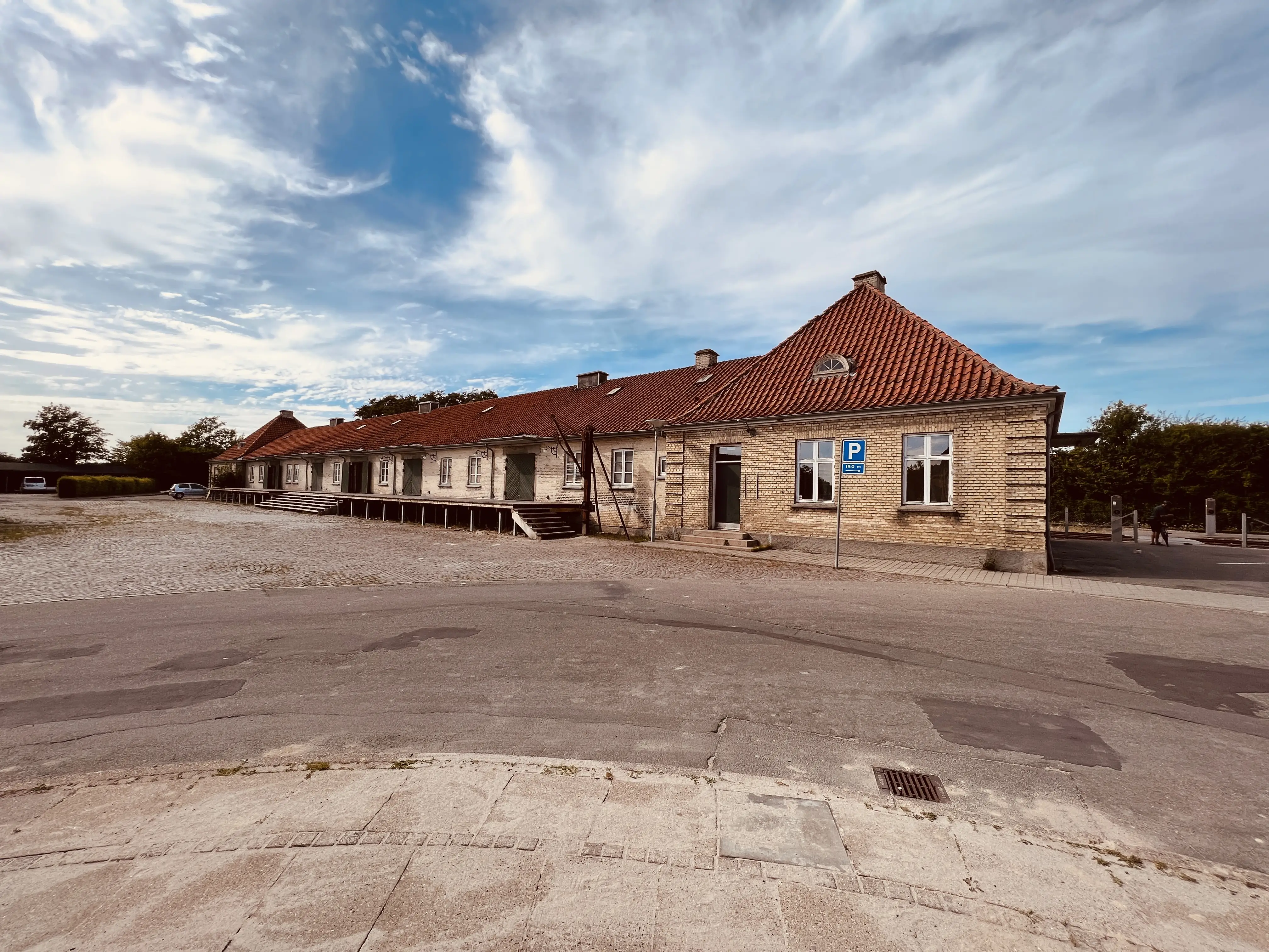 Billede af Maribo Stations varehus.