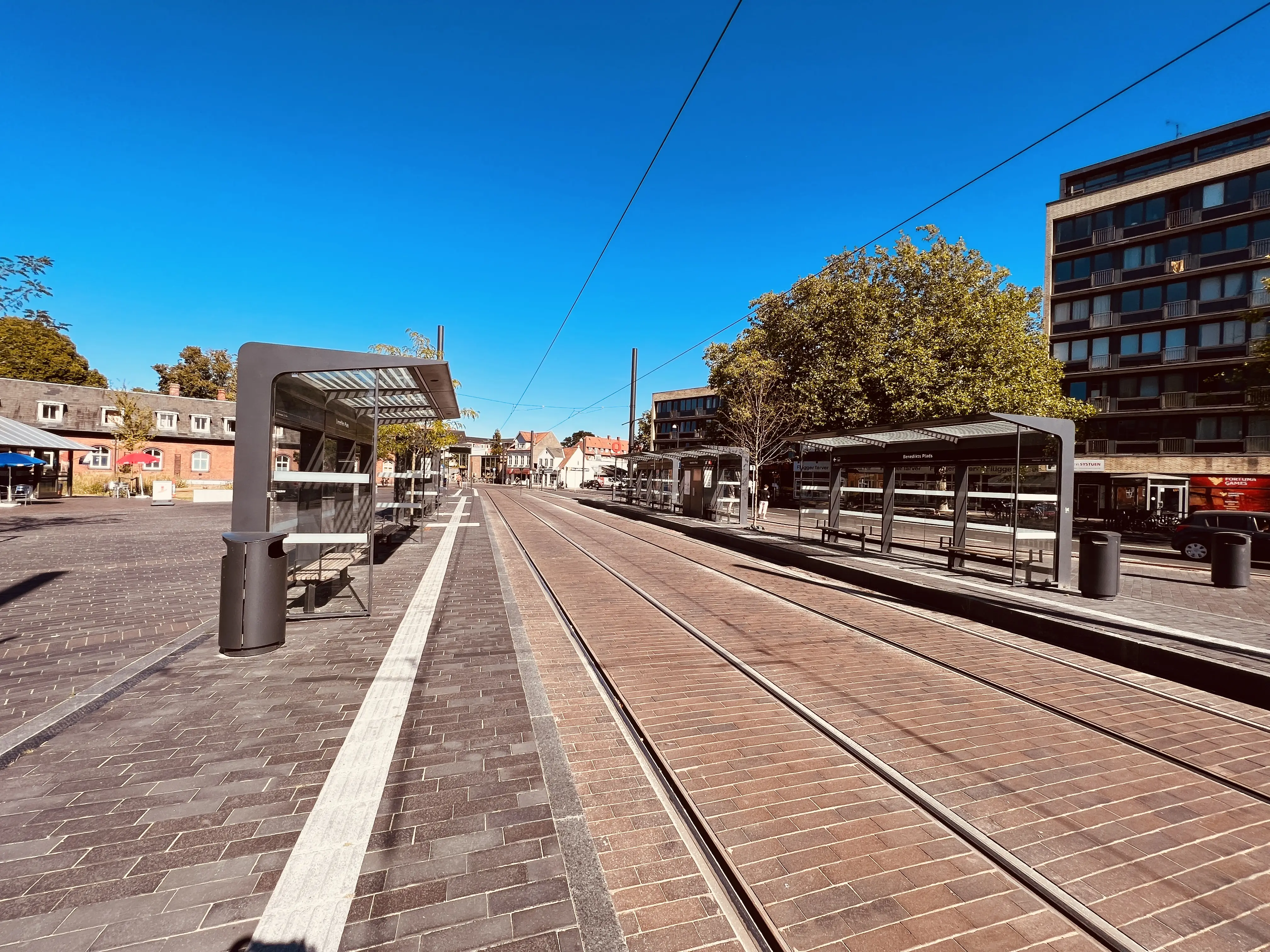 Billede af Benedikts Plads Letbanestation. Billede af Benedikts Plads Letbanestation.