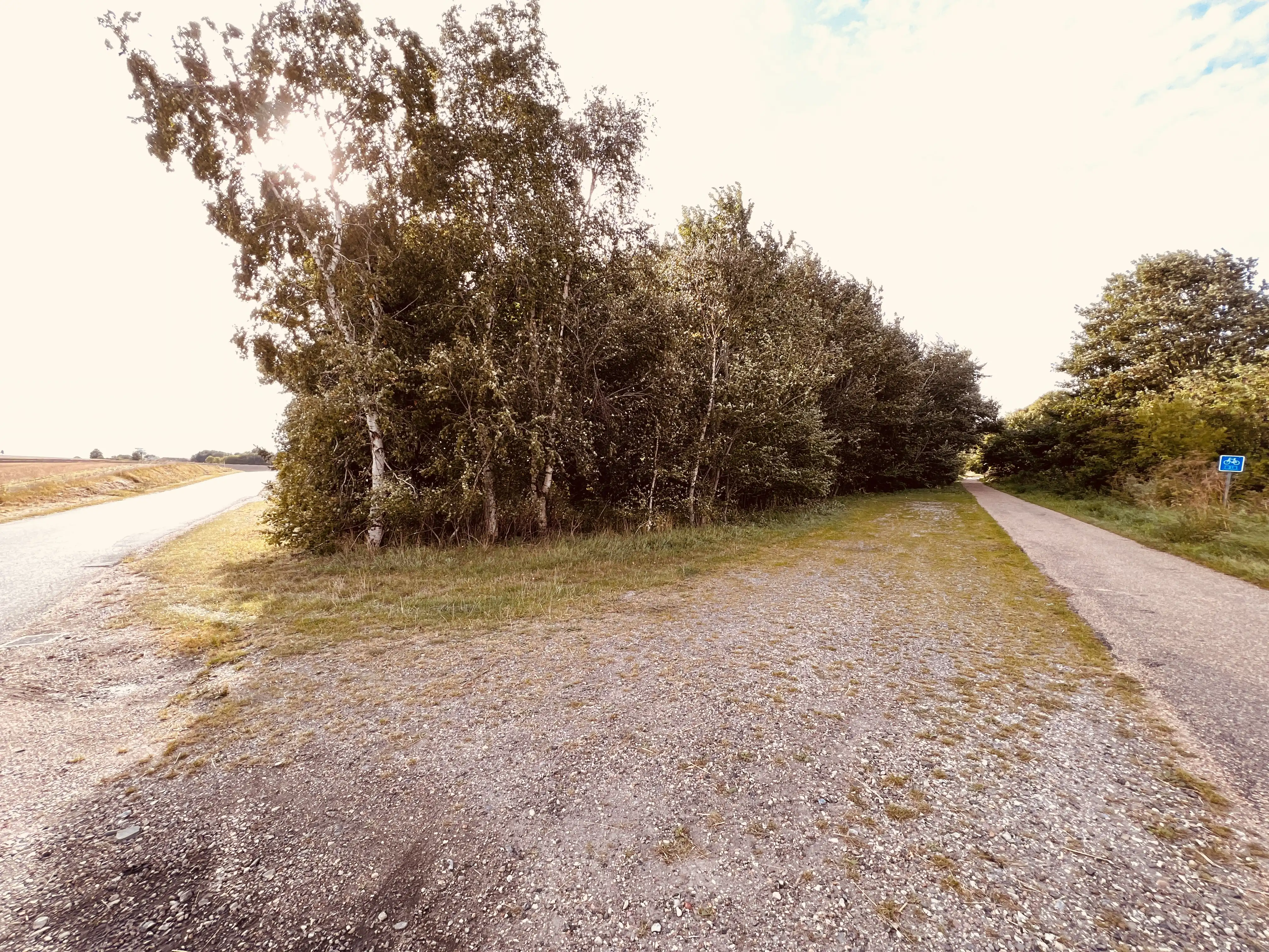 Billede af Komdrup Trinbræt - Trinbræt er nedrevet, men Komdrup Trinbræt har ligget her. Billede af Komdrup Trinbræt - Trinbræt er nedrevet, men Komdrup Trinbræt har ligget her.