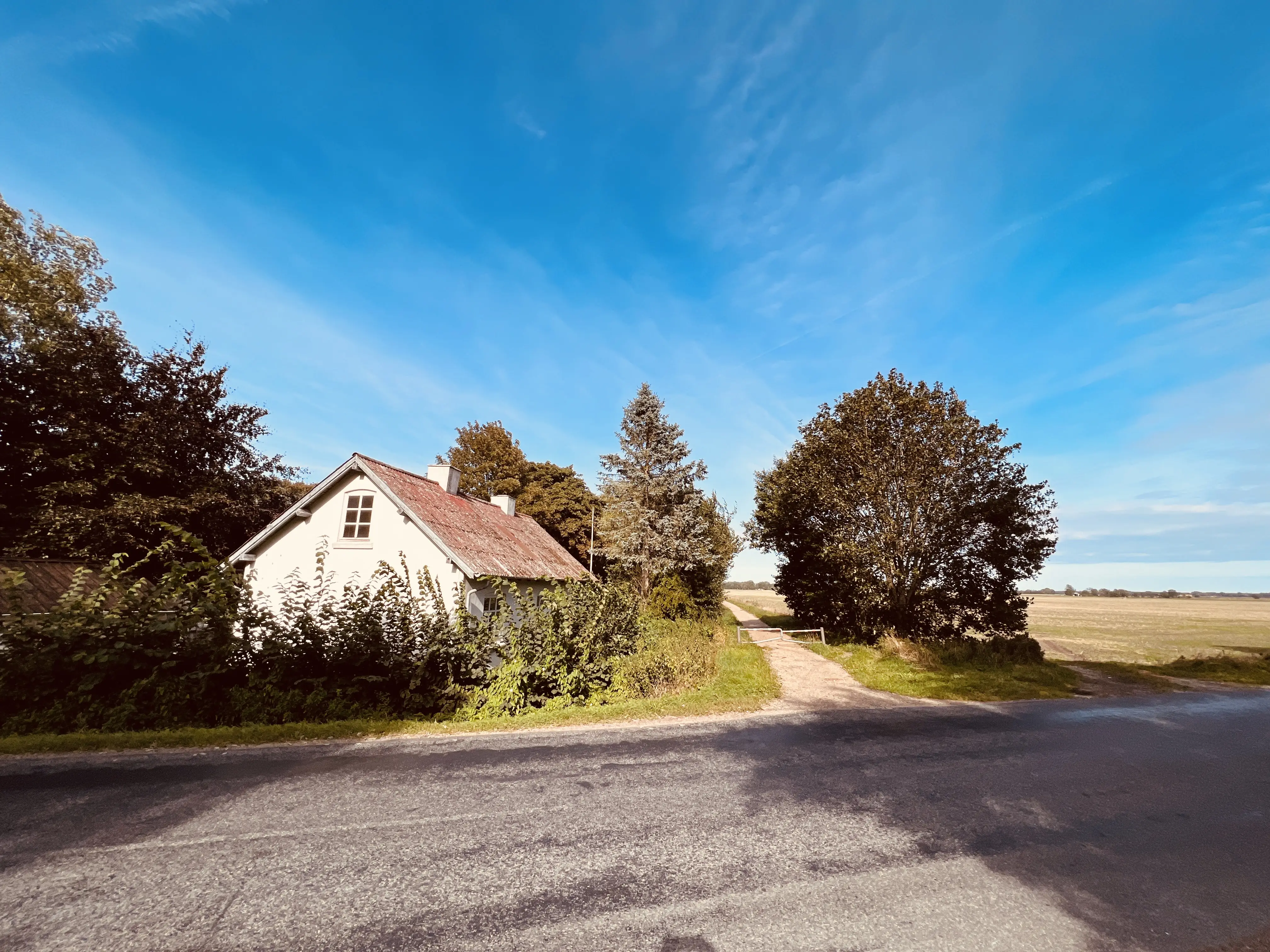Billede af Louisendal Trinbræt - Trinbræt er nedrevet, men Louisendal Trinbræt har ligget her. Billede af Louisendal Trinbræt - Trinbræt er nedrevet, men Louisendal Trinbræt har ligget her.