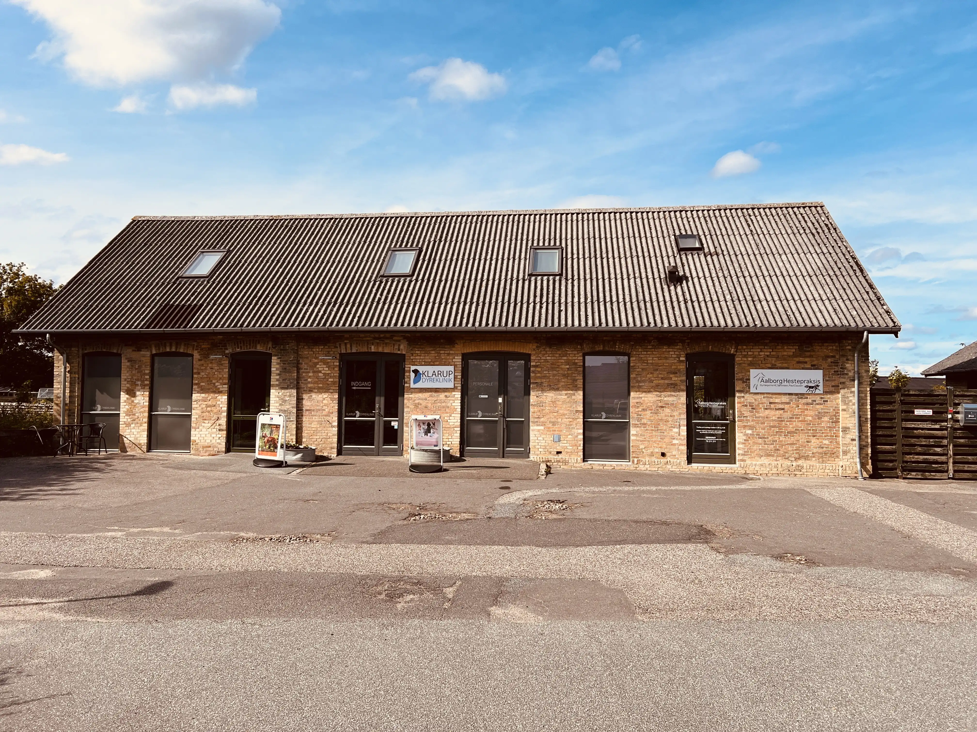 Billede af Klarup Station. Billede af Klarup Station.
