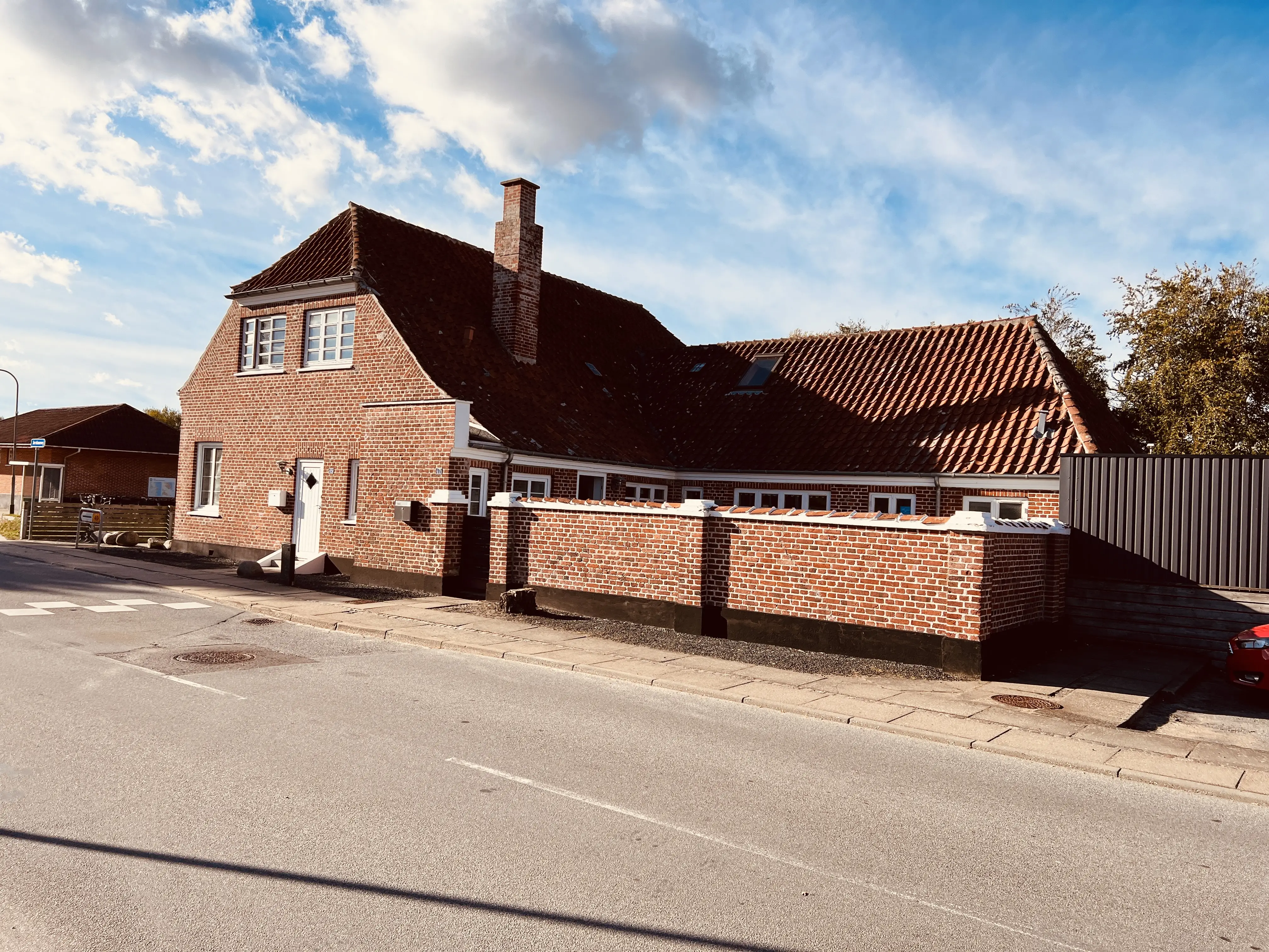 Billede af Strandby Station. Billede af Strandby Station.