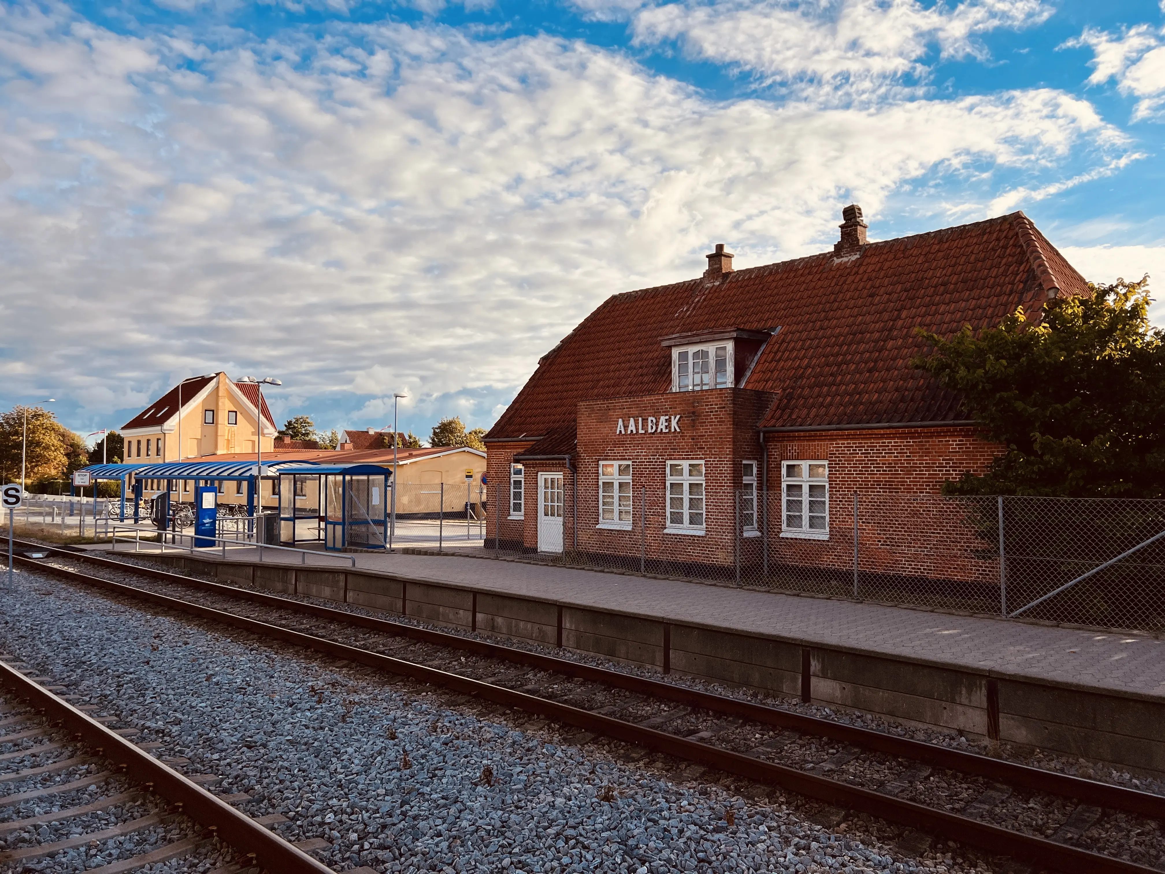 Billede af Ålbæk Station.