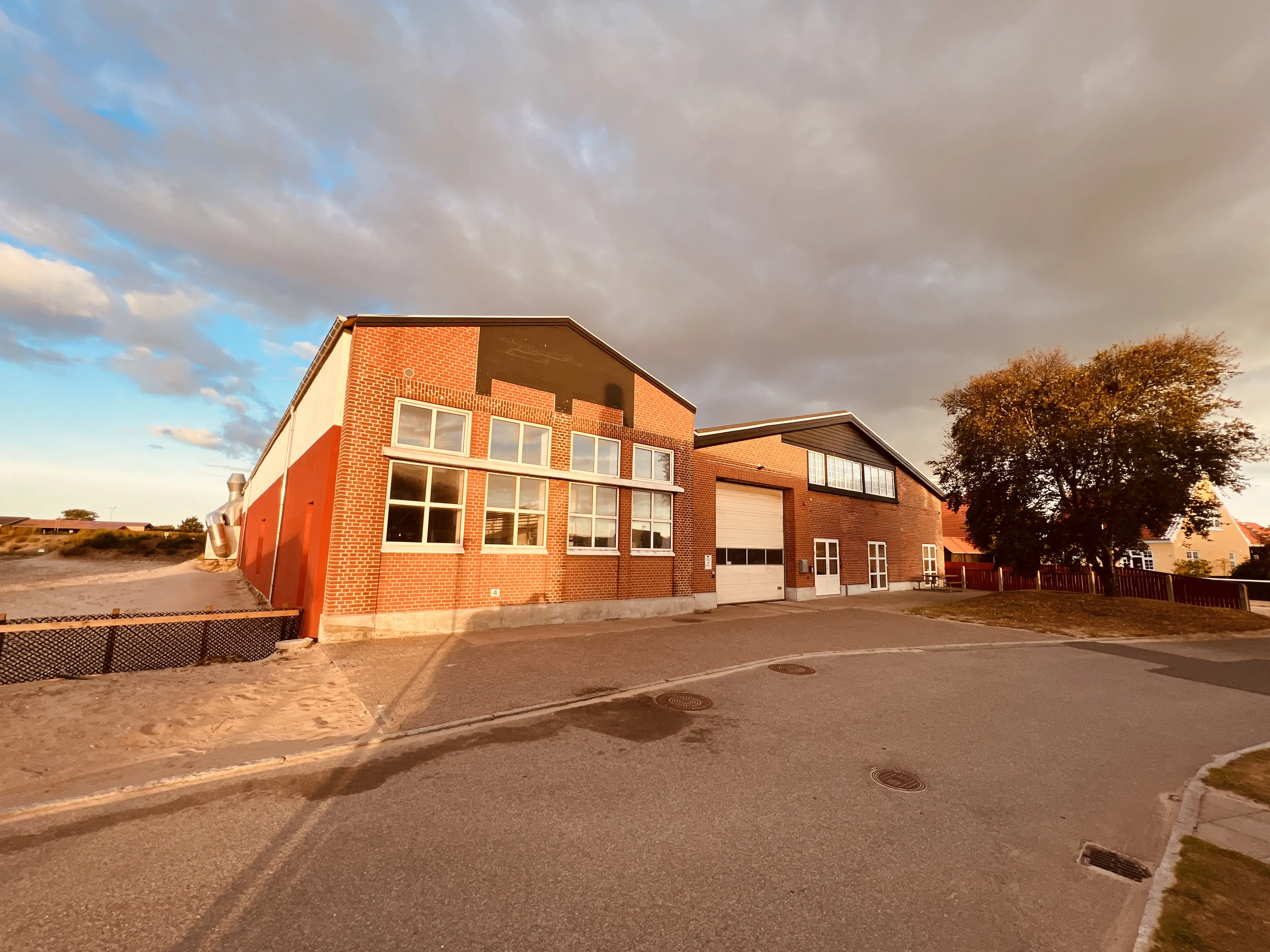 Billede af Skagen Stations nye remise. Billede af Skagen Stations nye remise.