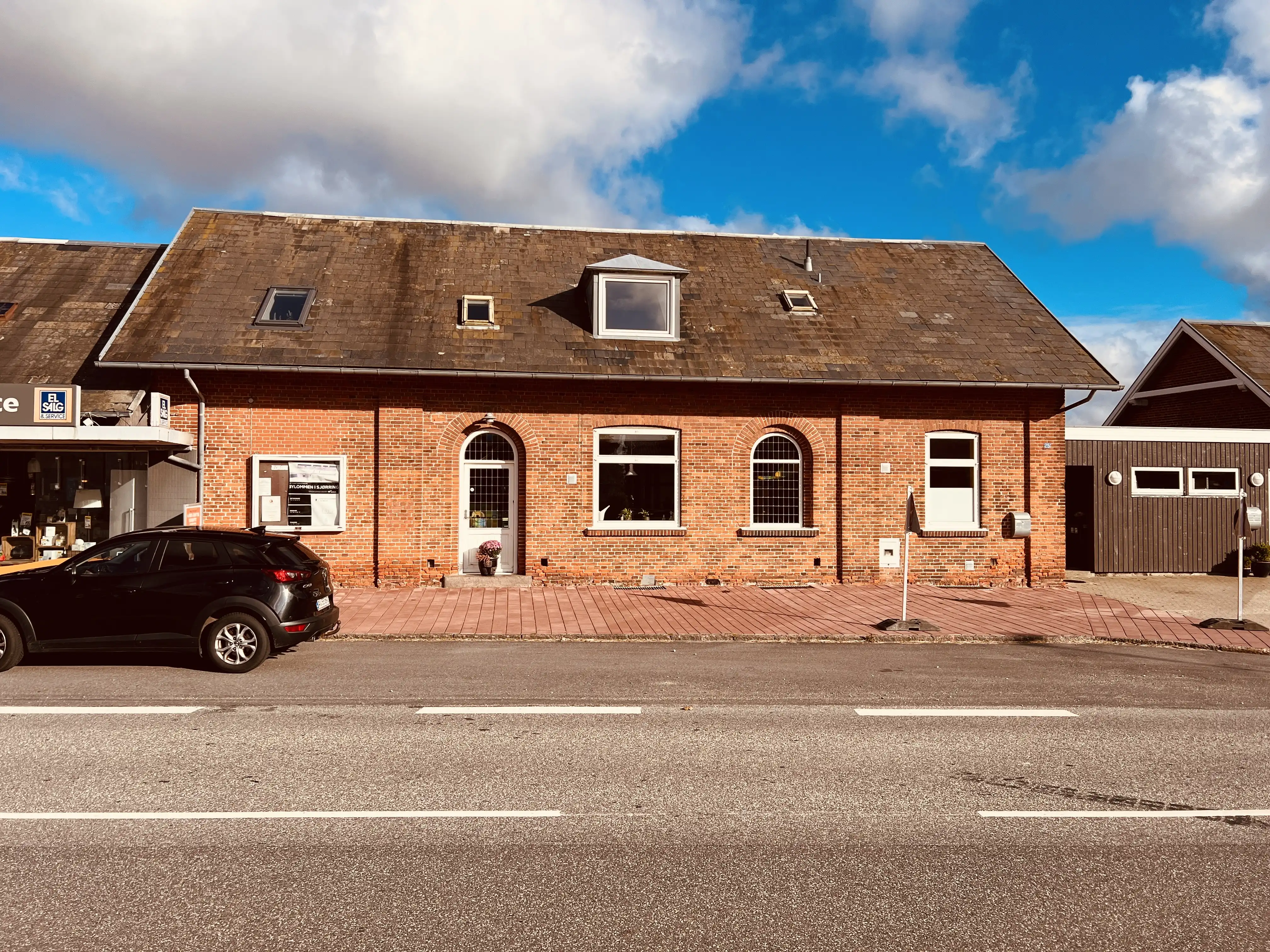 Billede af Sjørring Station. Billede af Sjørring Station.