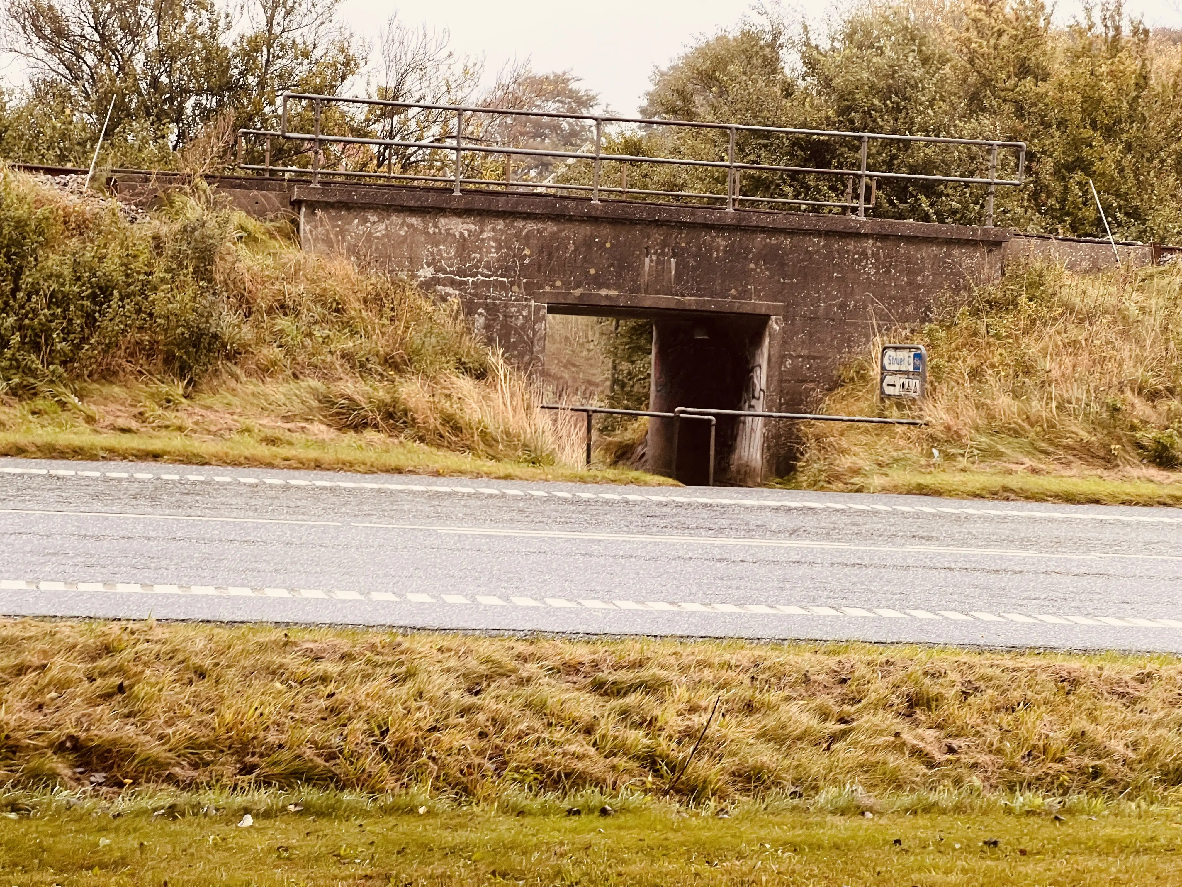 Billede af Bremdal Trinbræt (uofficielt) - Trinbræt (uofficielt) er nedrevet, men Bremdal Trinbræt (uofficielt) har ligget her.