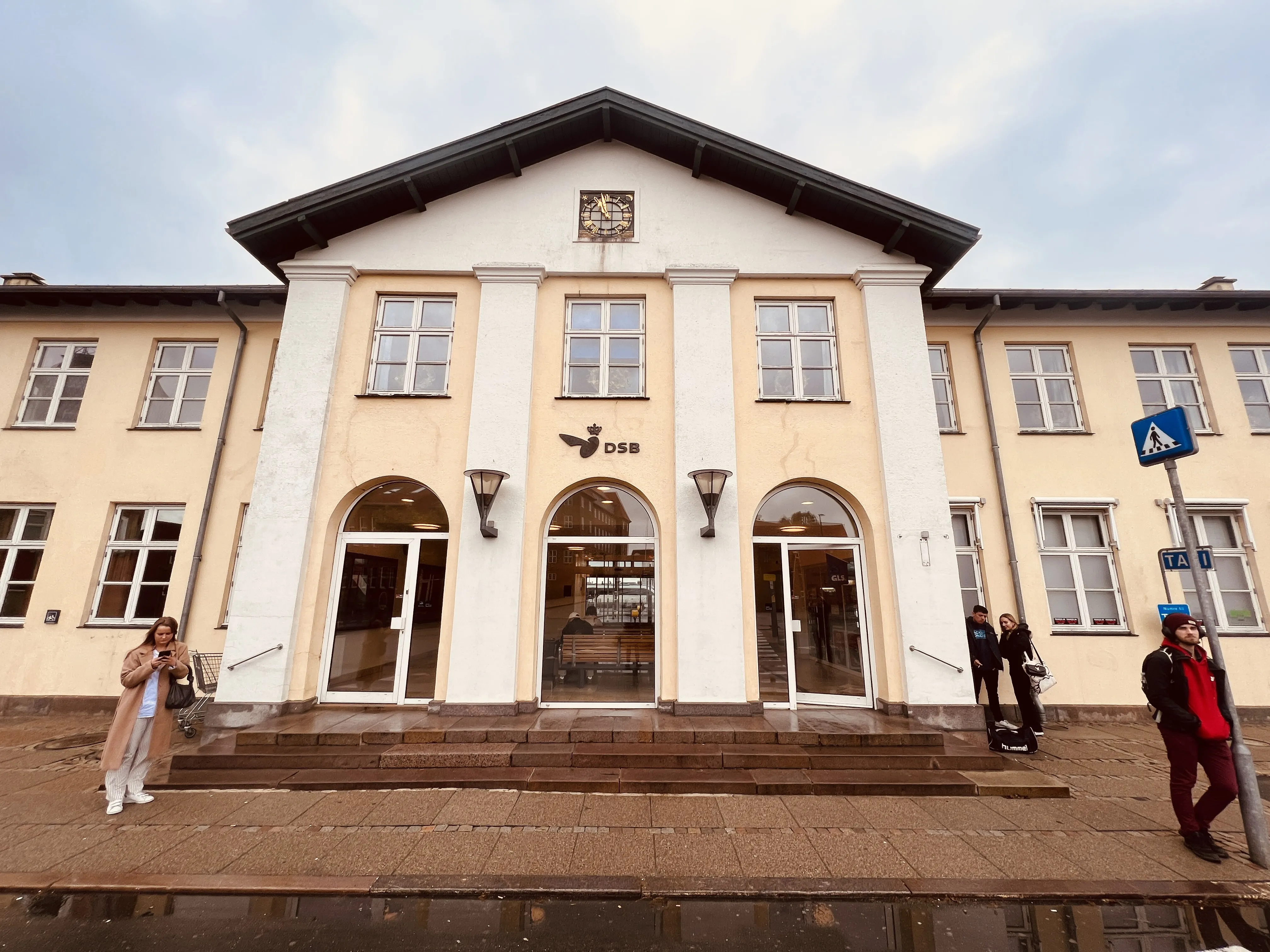 Billede af Struer Station. Billede af Struer Station.