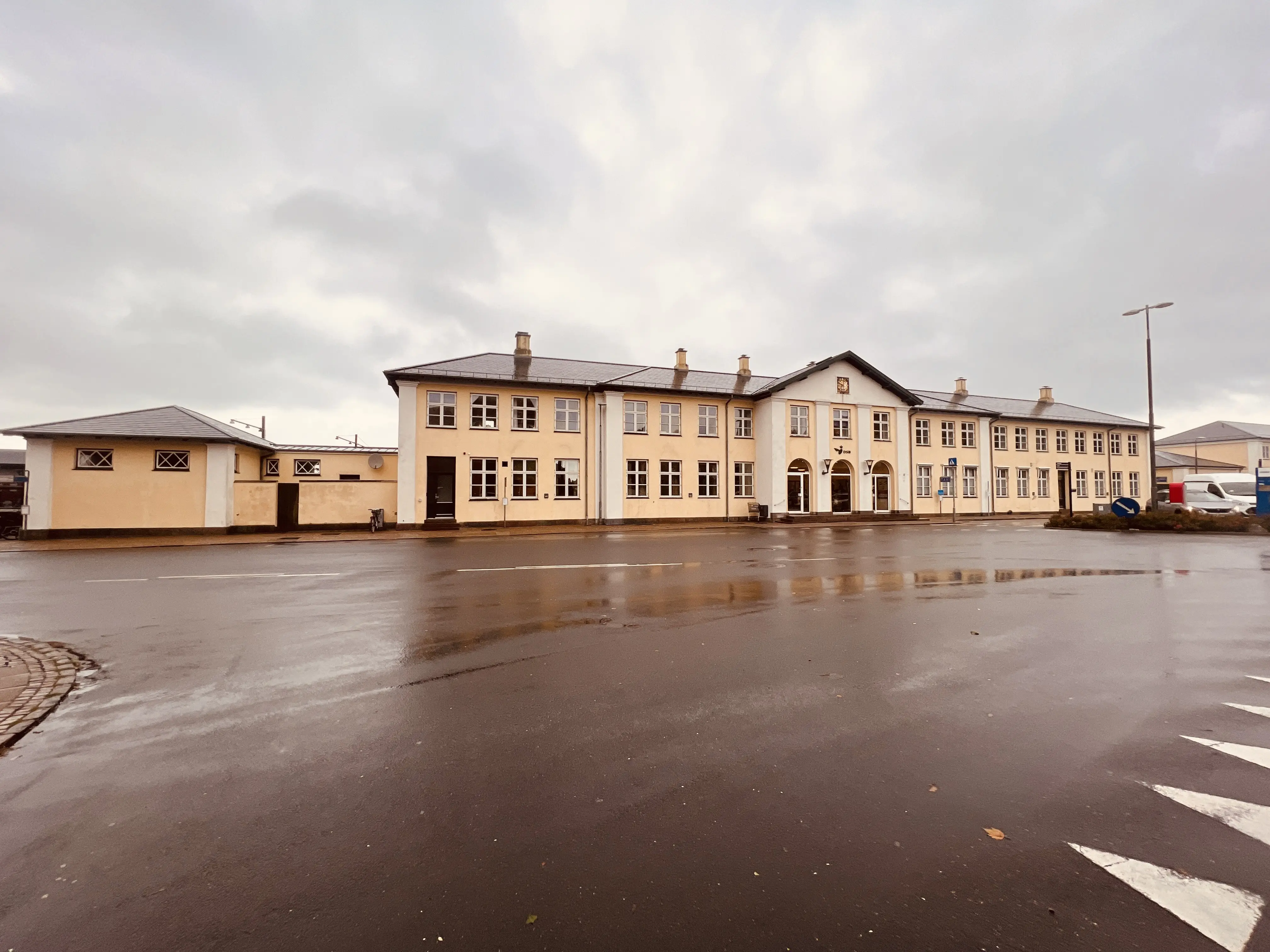 Billede af Struer Station. Billede af Struer Station.