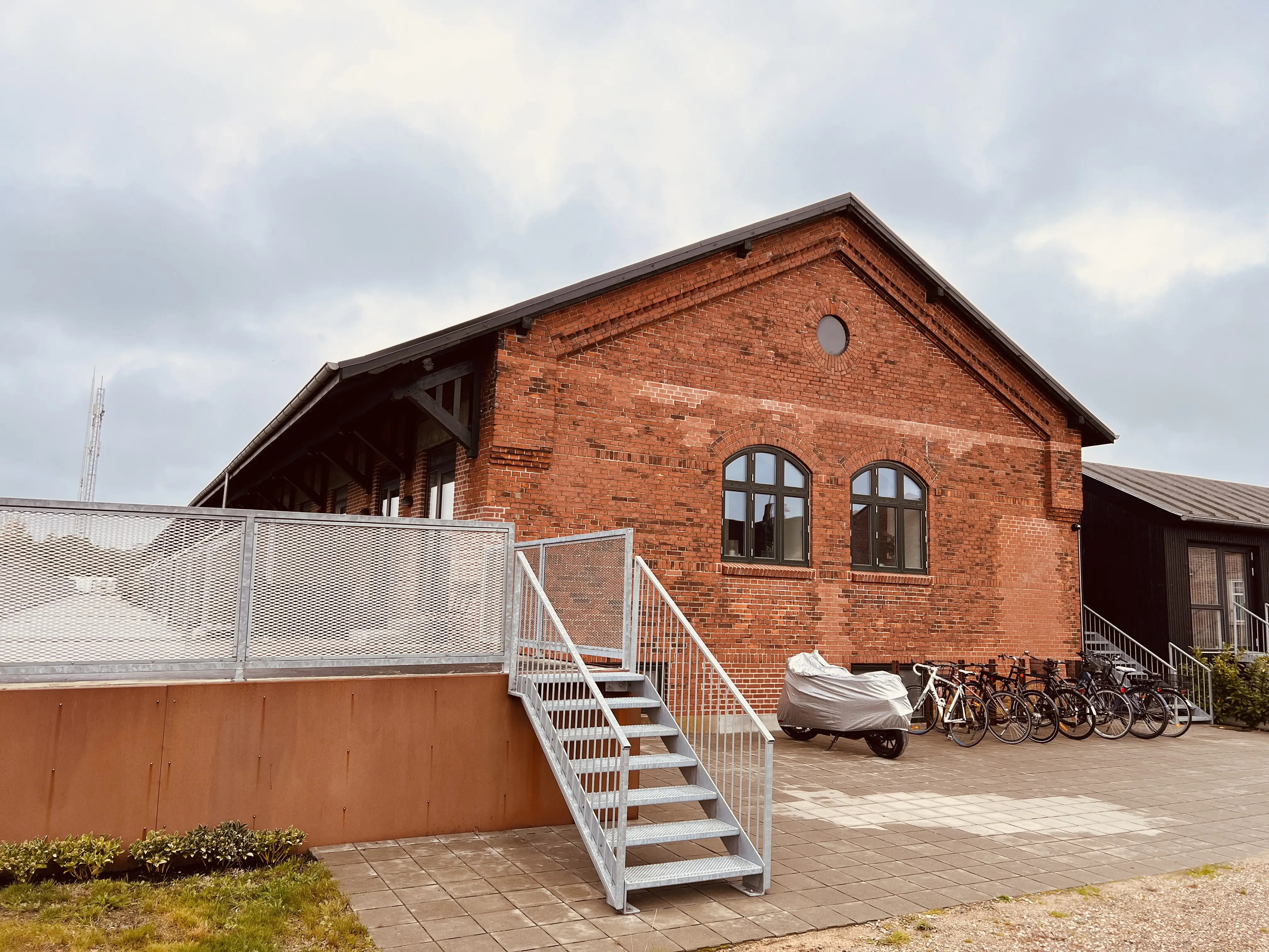 Billede af Holstebro Stations varehus.