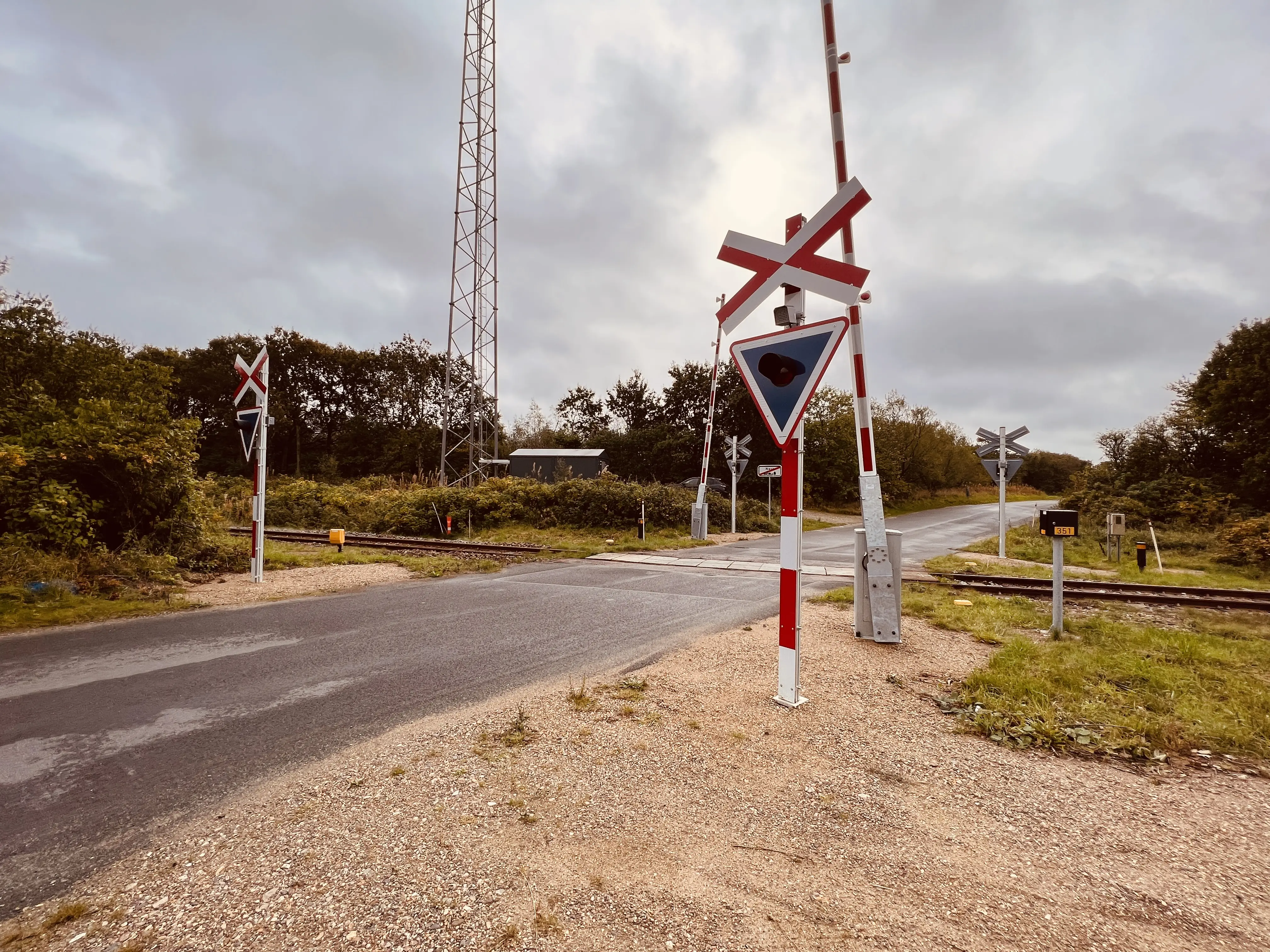 Billede af Naur Billetsalgssted - Billetsalgssted er nedrevet, men Naur Billetsalgssted har ligget her. Billede af Naur Billetsalgssted - Billetsalgssted er nedrevet, men Naur Billetsalgssted har ligget her.