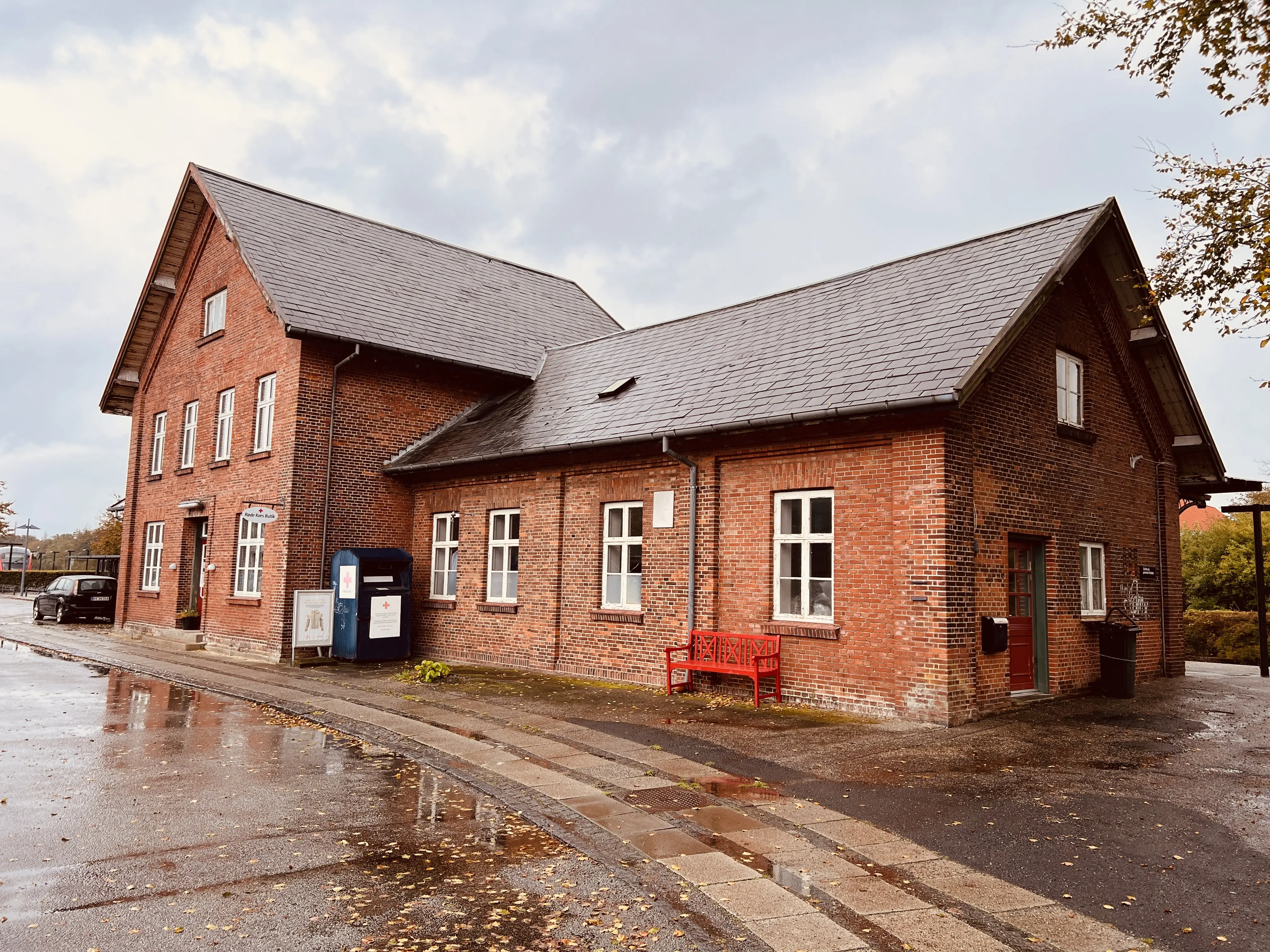 Billede af Vemb Station.